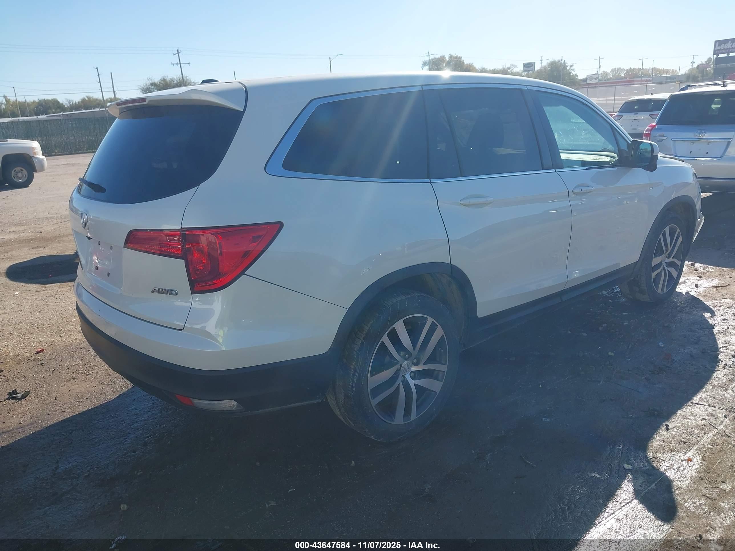 HONDA PILOT image 4