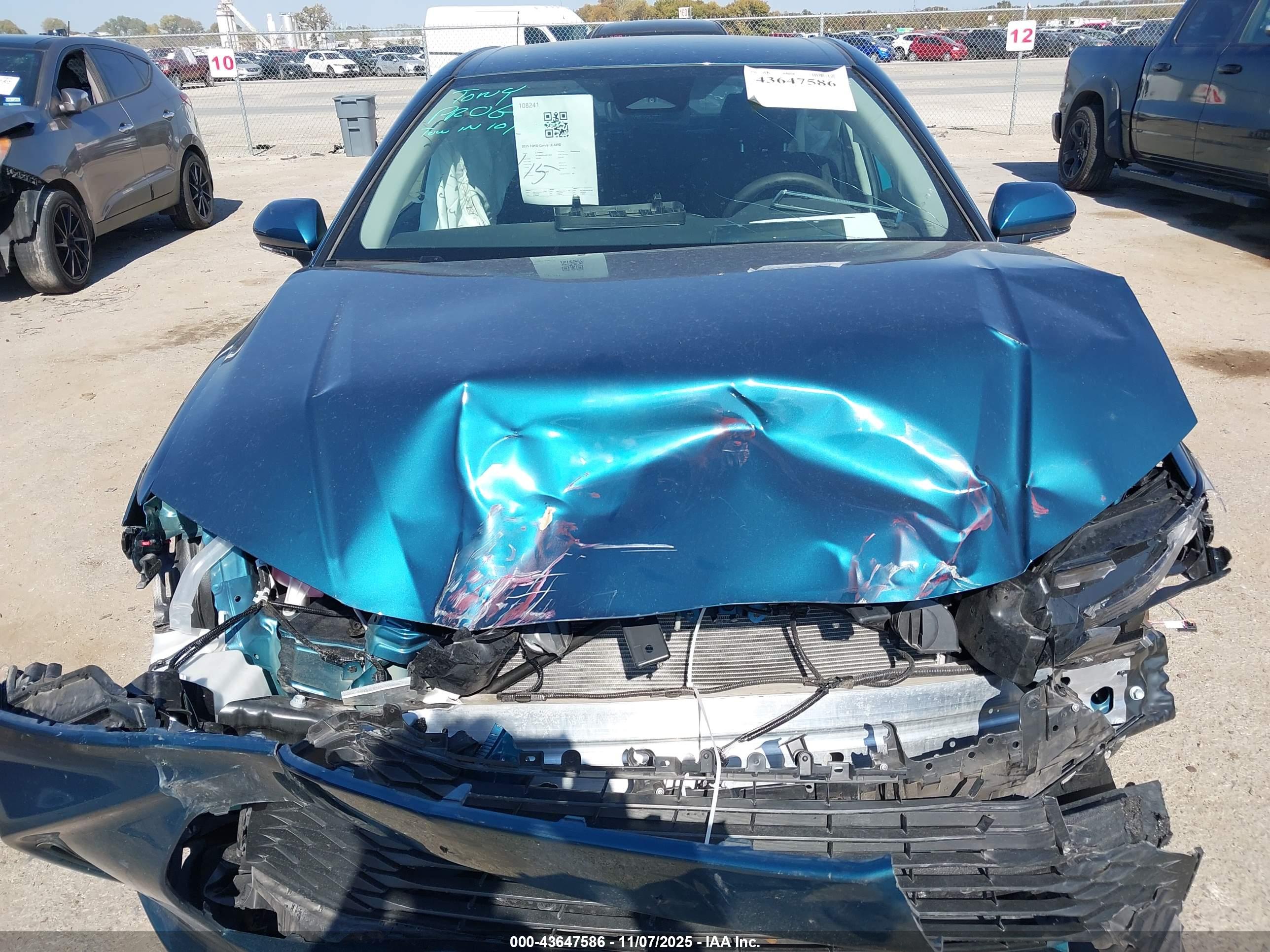 TOYOTA CAMRY image 6