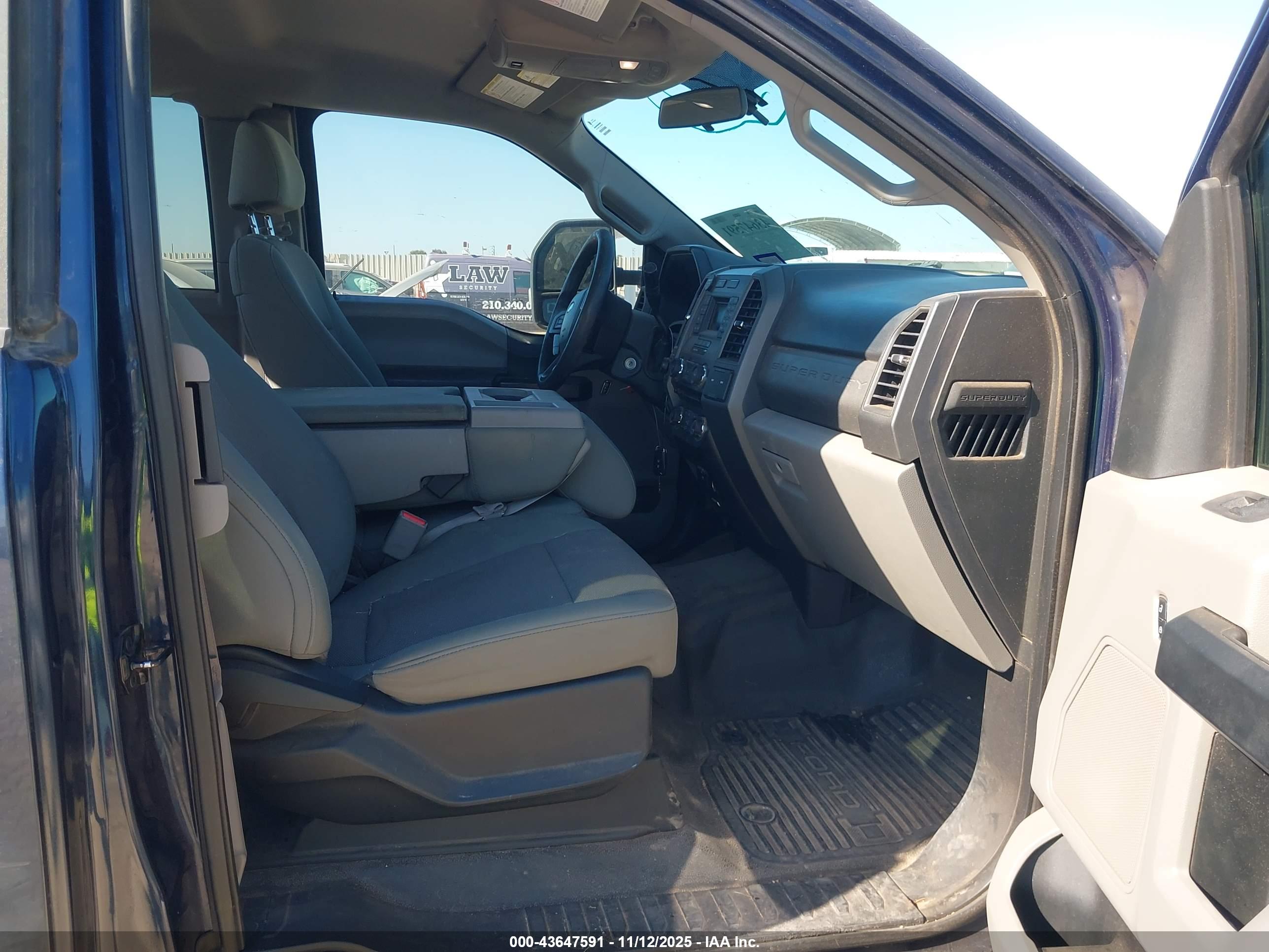FORD F-250 image 5