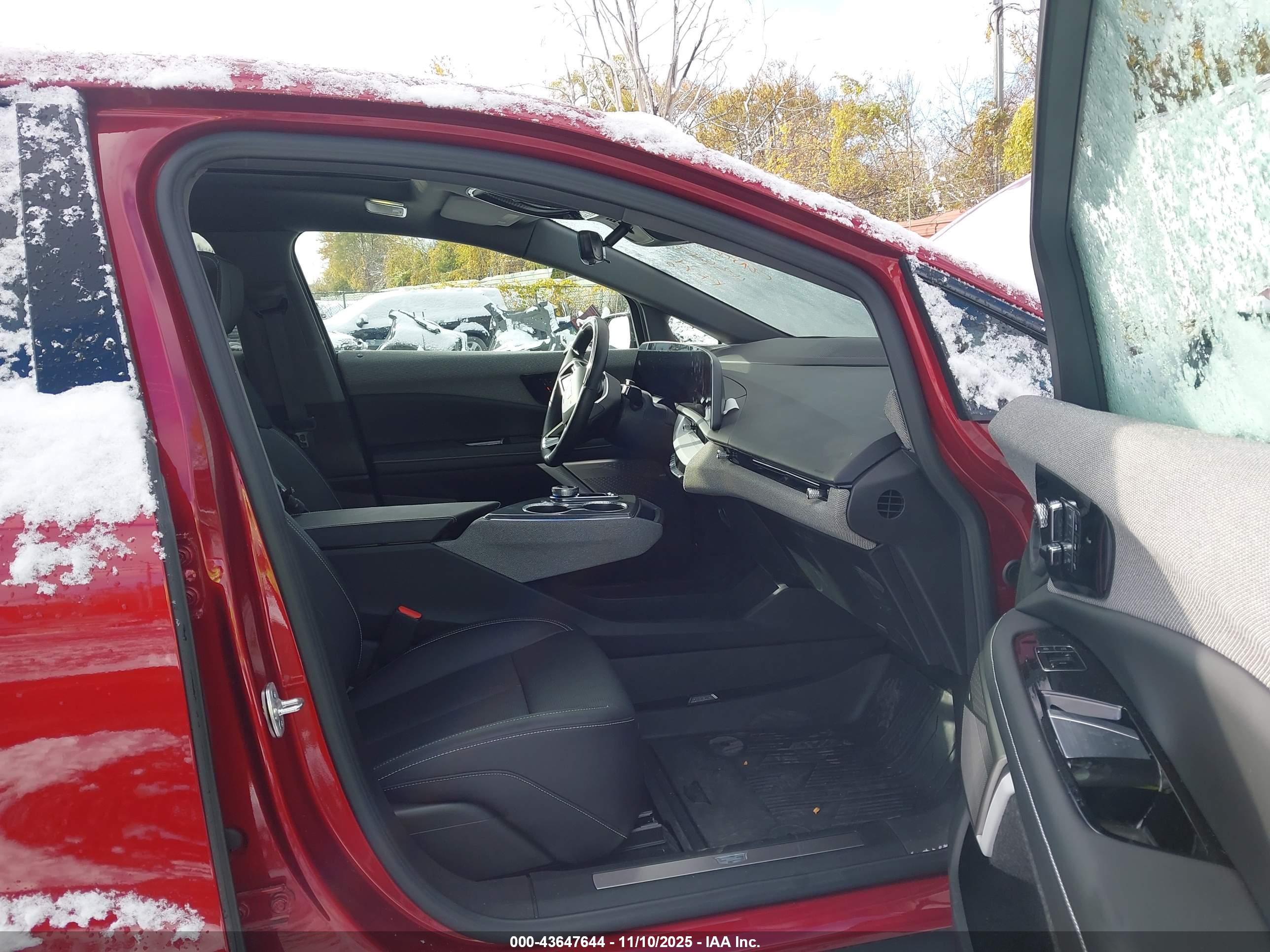 CADILLAC OPTIQ image 5