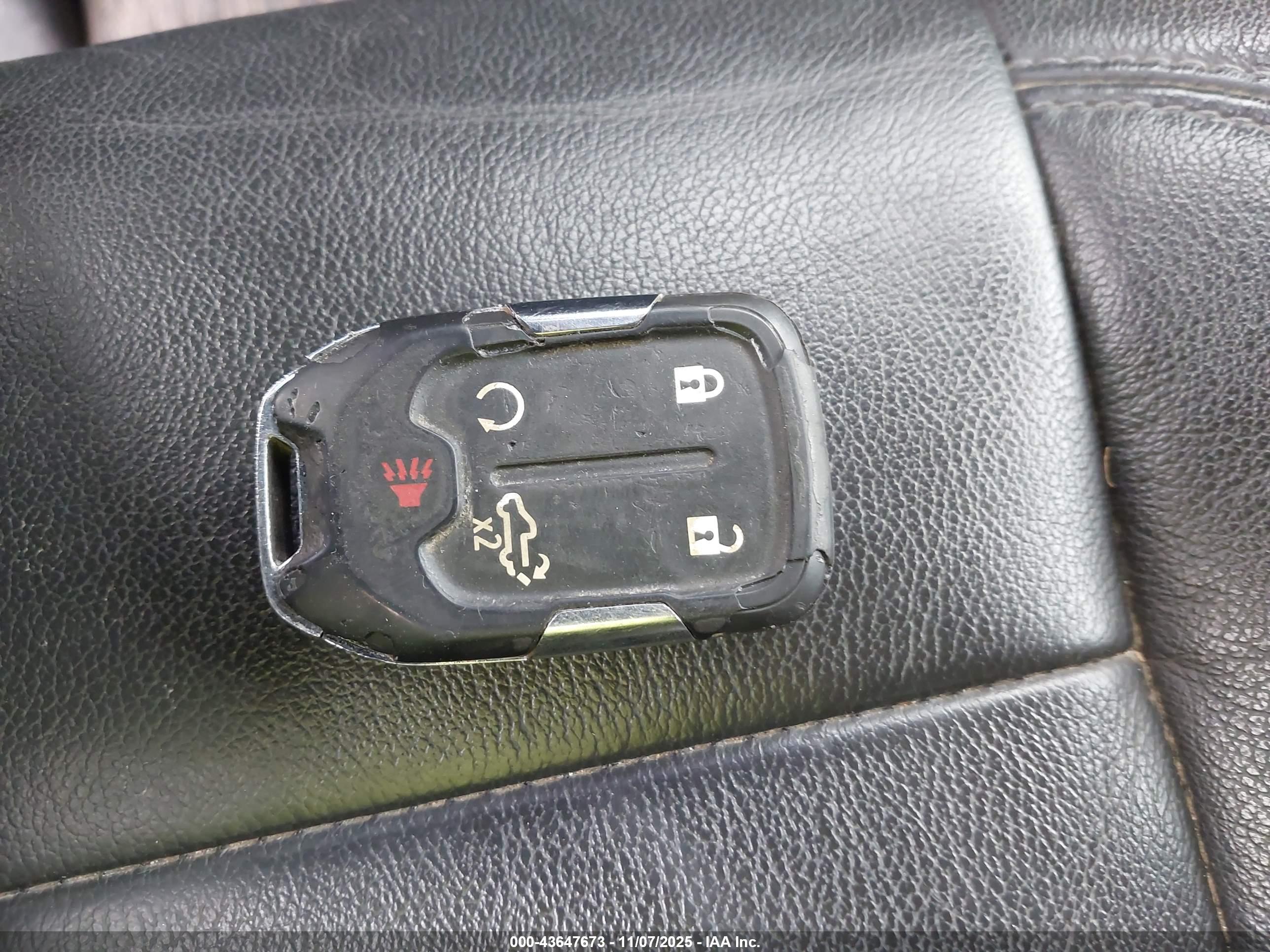 CHEVROLET SILVERADO image 11