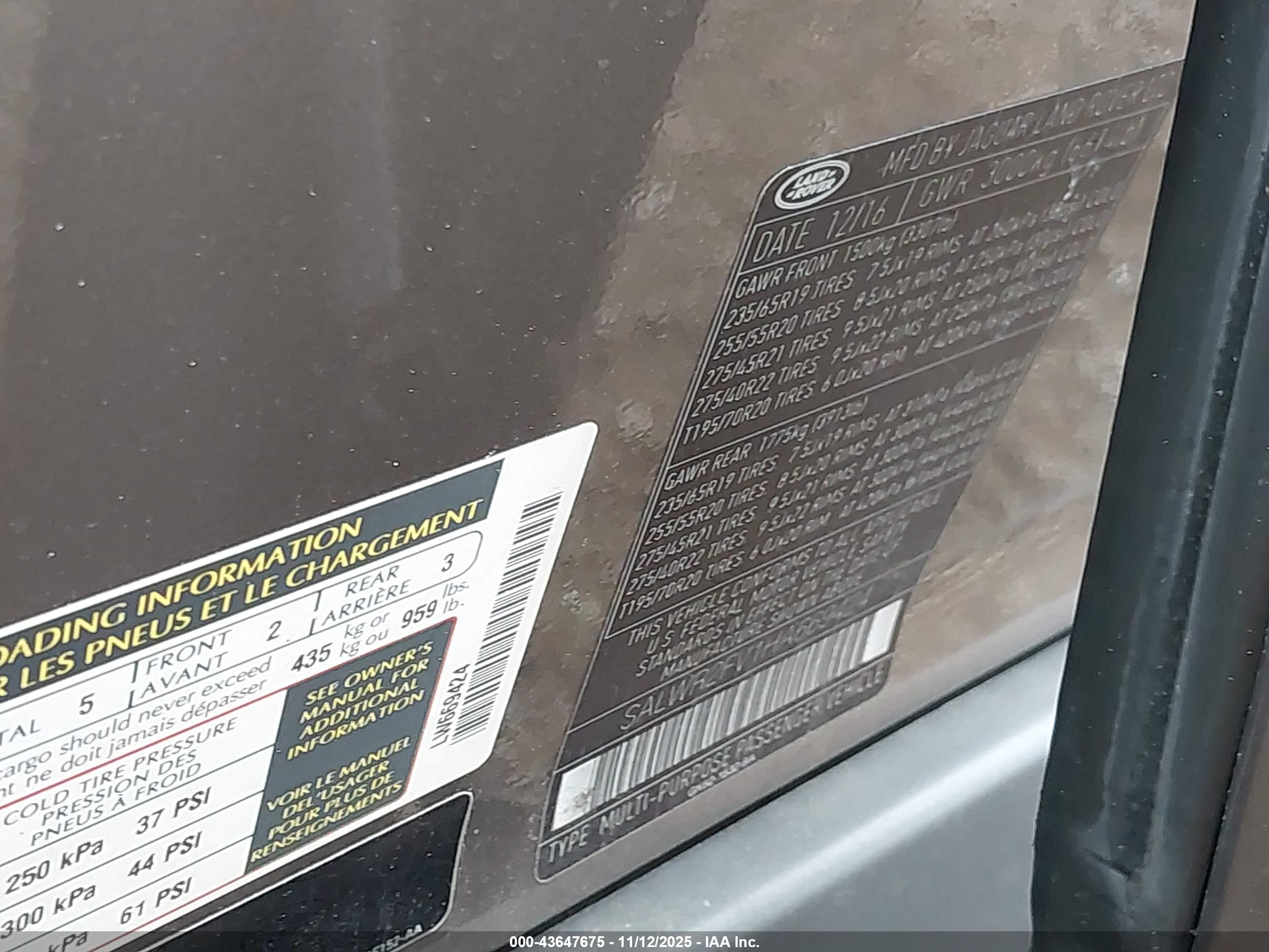 LAND ROVER image 9