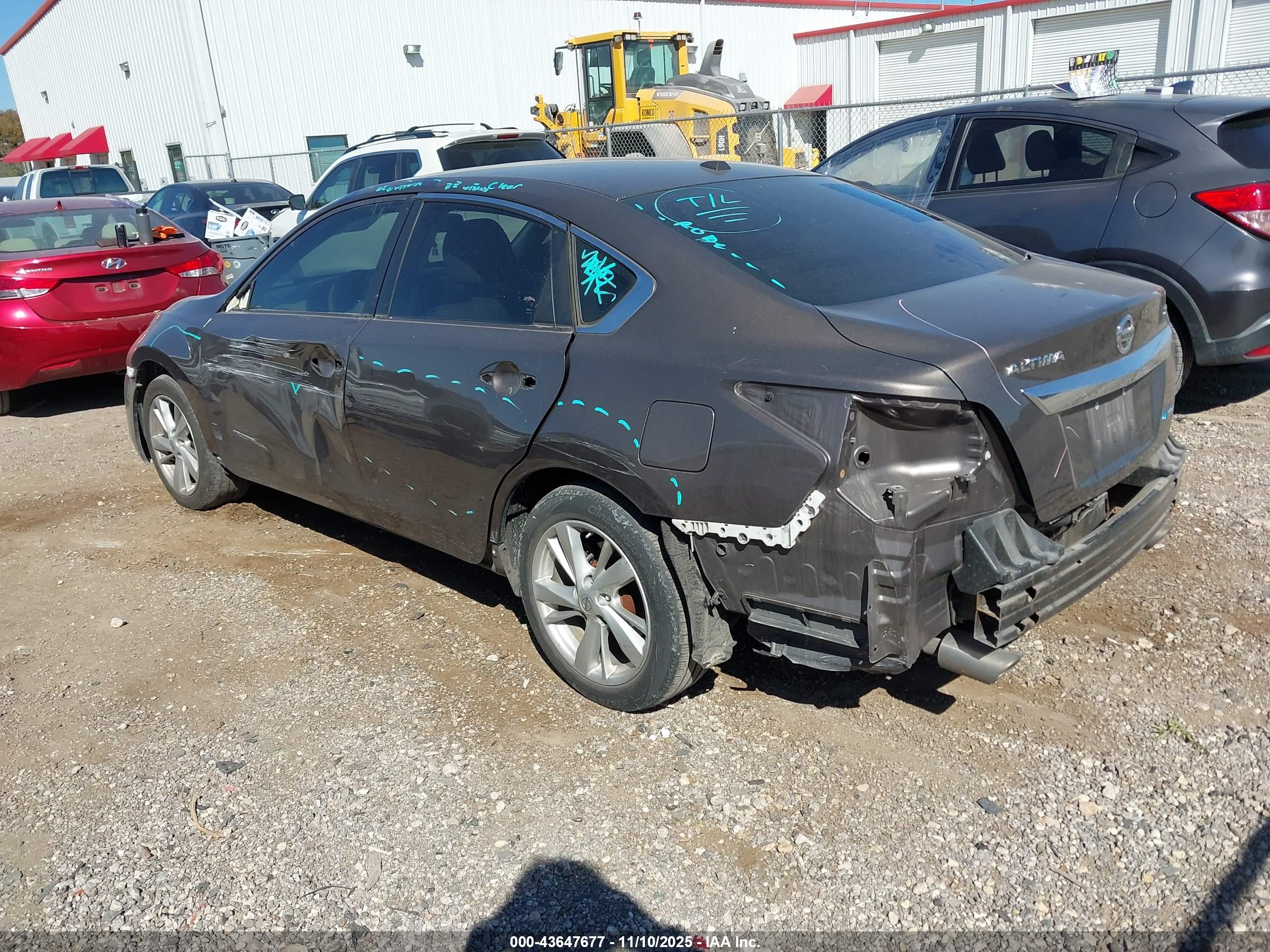 NISSAN ALTIMA image 3