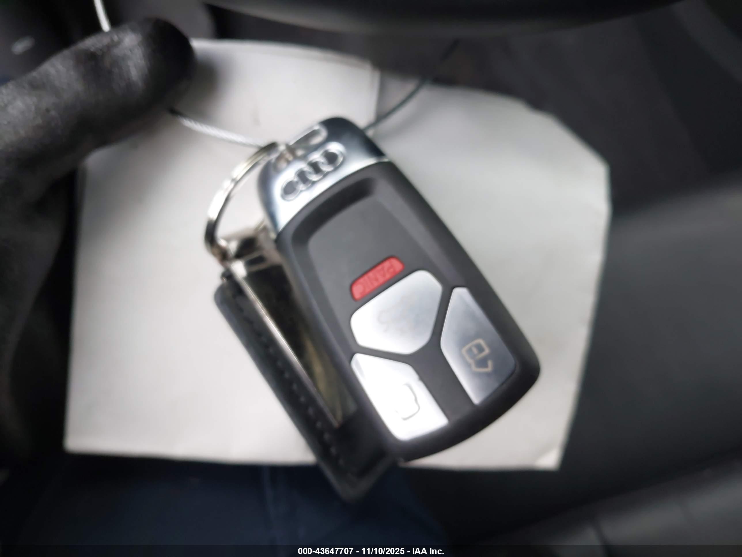 AUDI Q5 image 11
