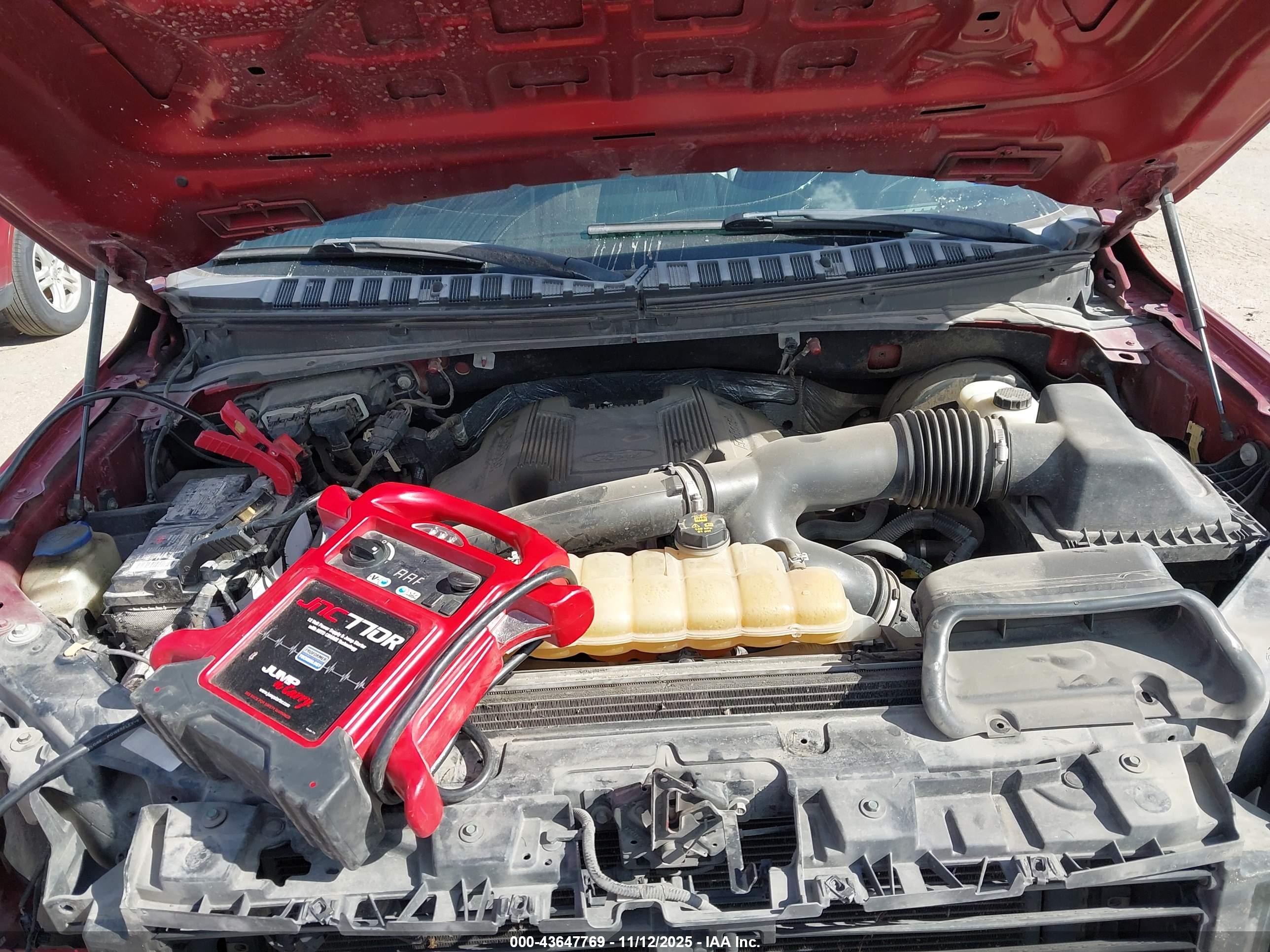 FORD EXPEDITION image 10