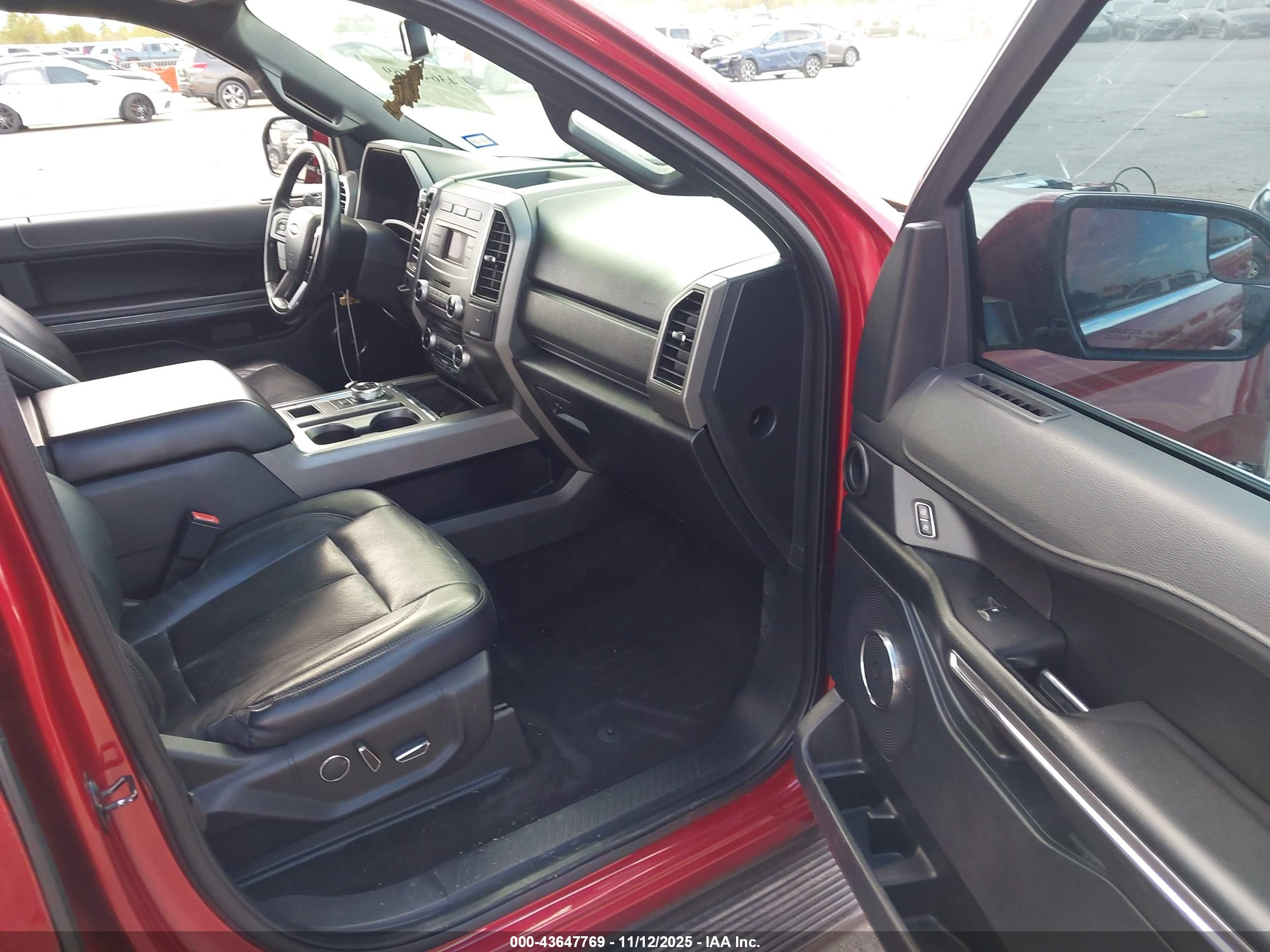 FORD EXPEDITION image 5