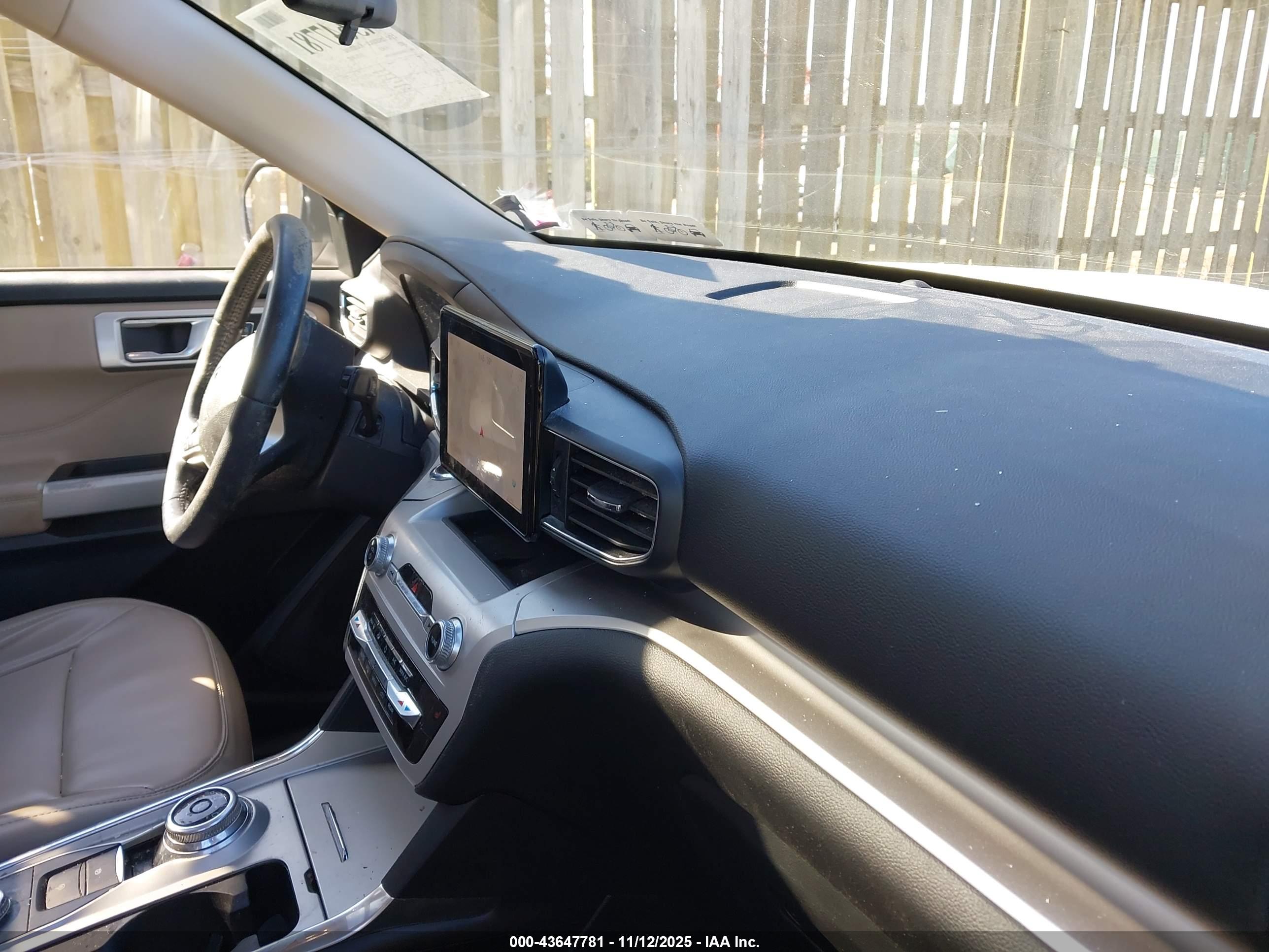 FORD EXPLORER image 5