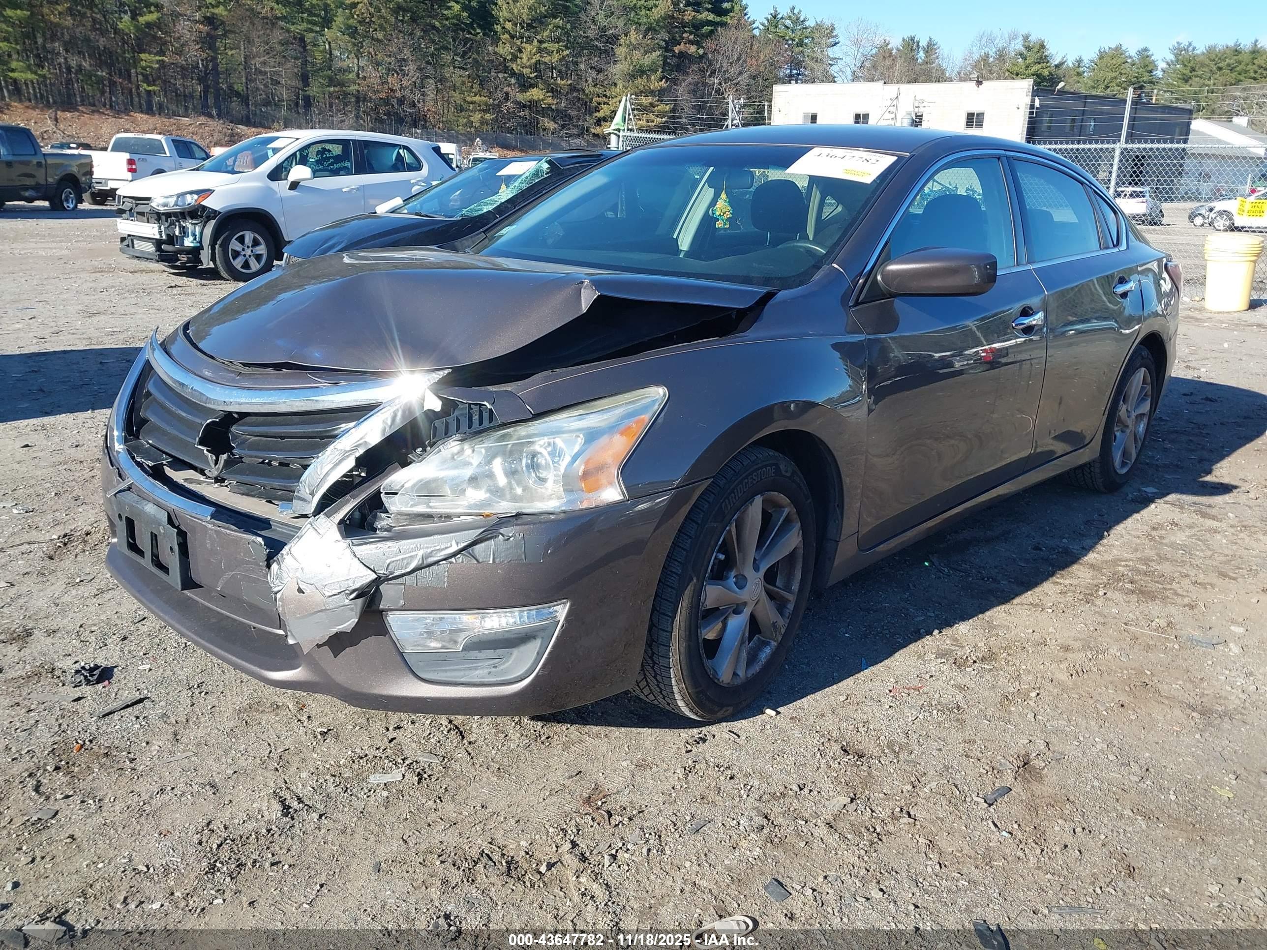 NISSAN ALTIMA image 2