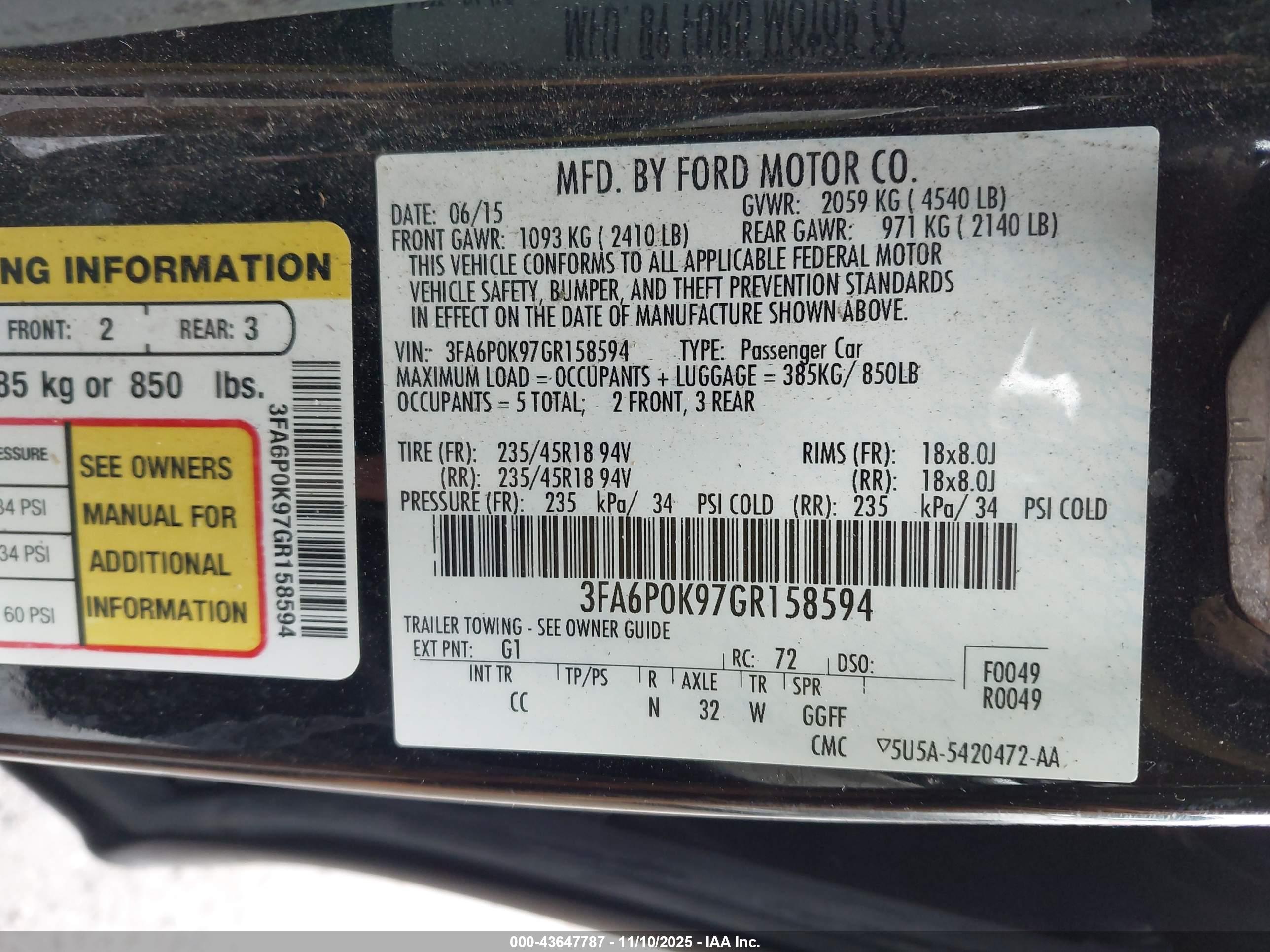 FORD FUSION image 9