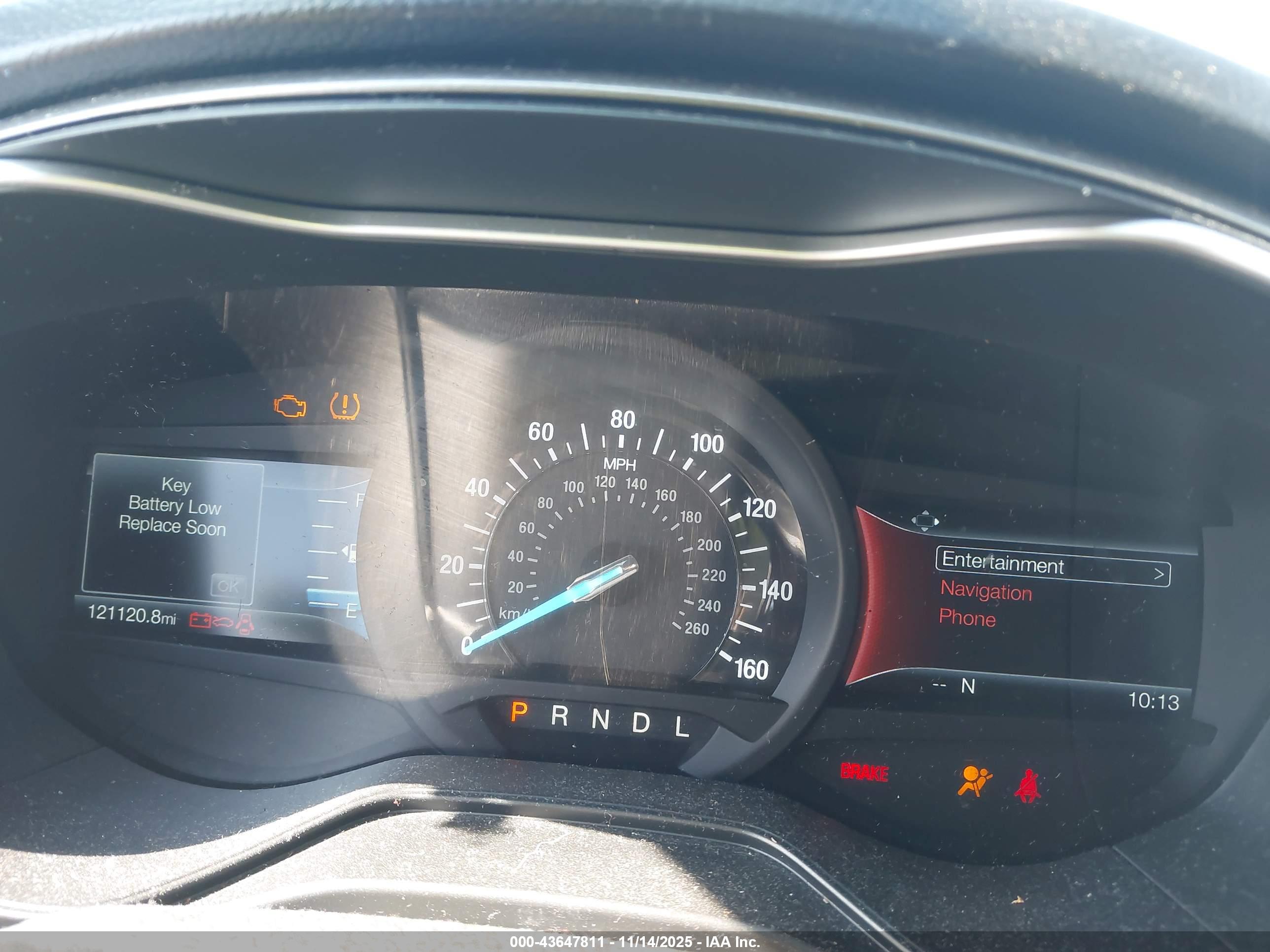 FORD FUSION image 7