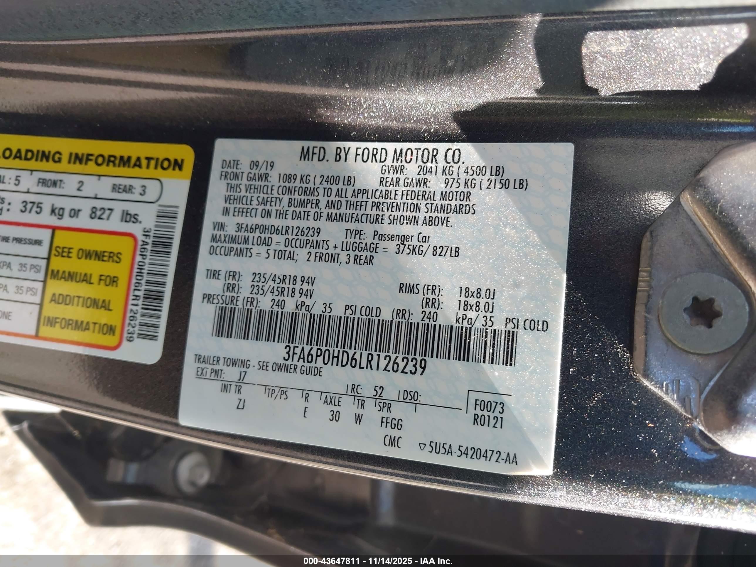 FORD FUSION image 9