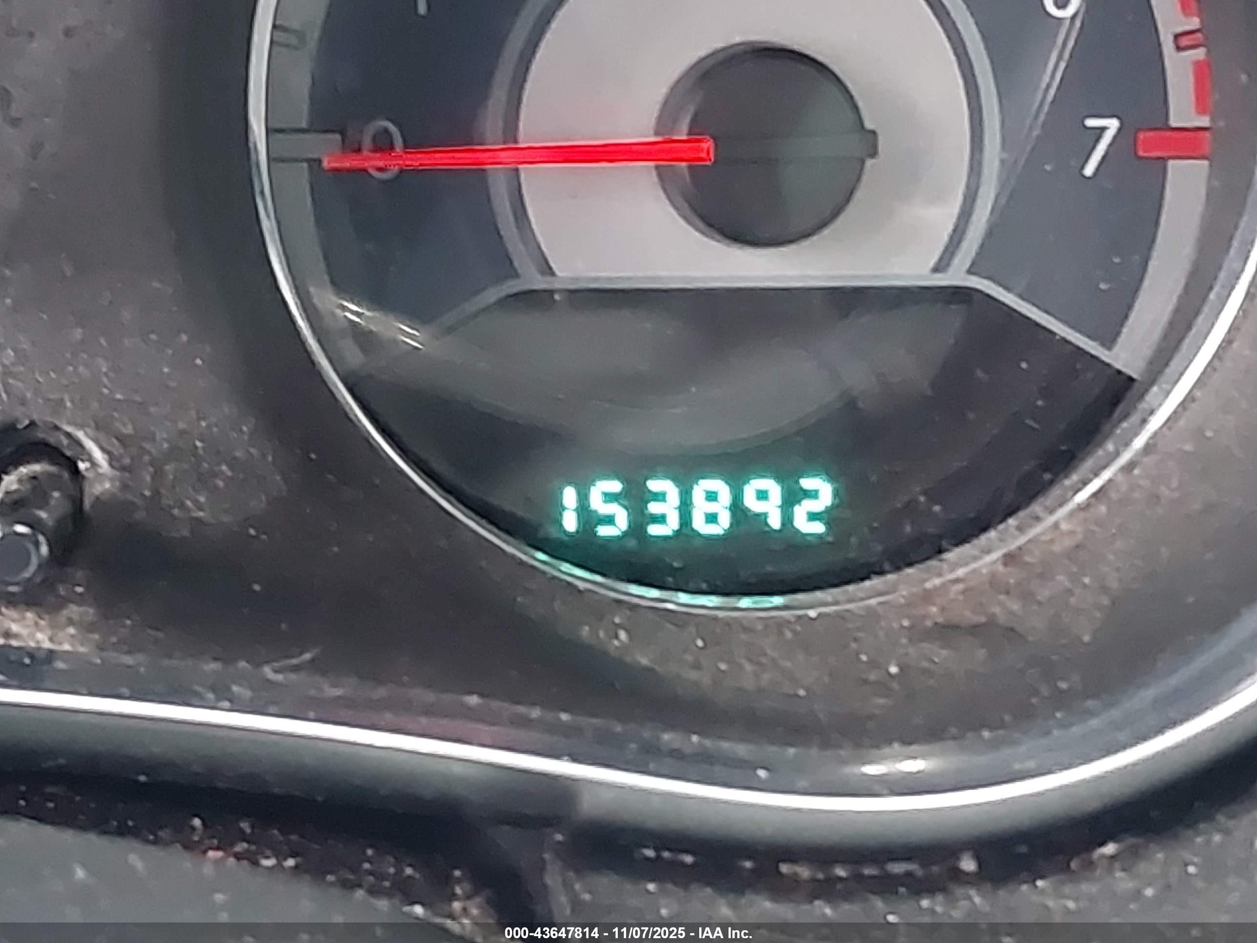 CHRYSLER 200 image 7