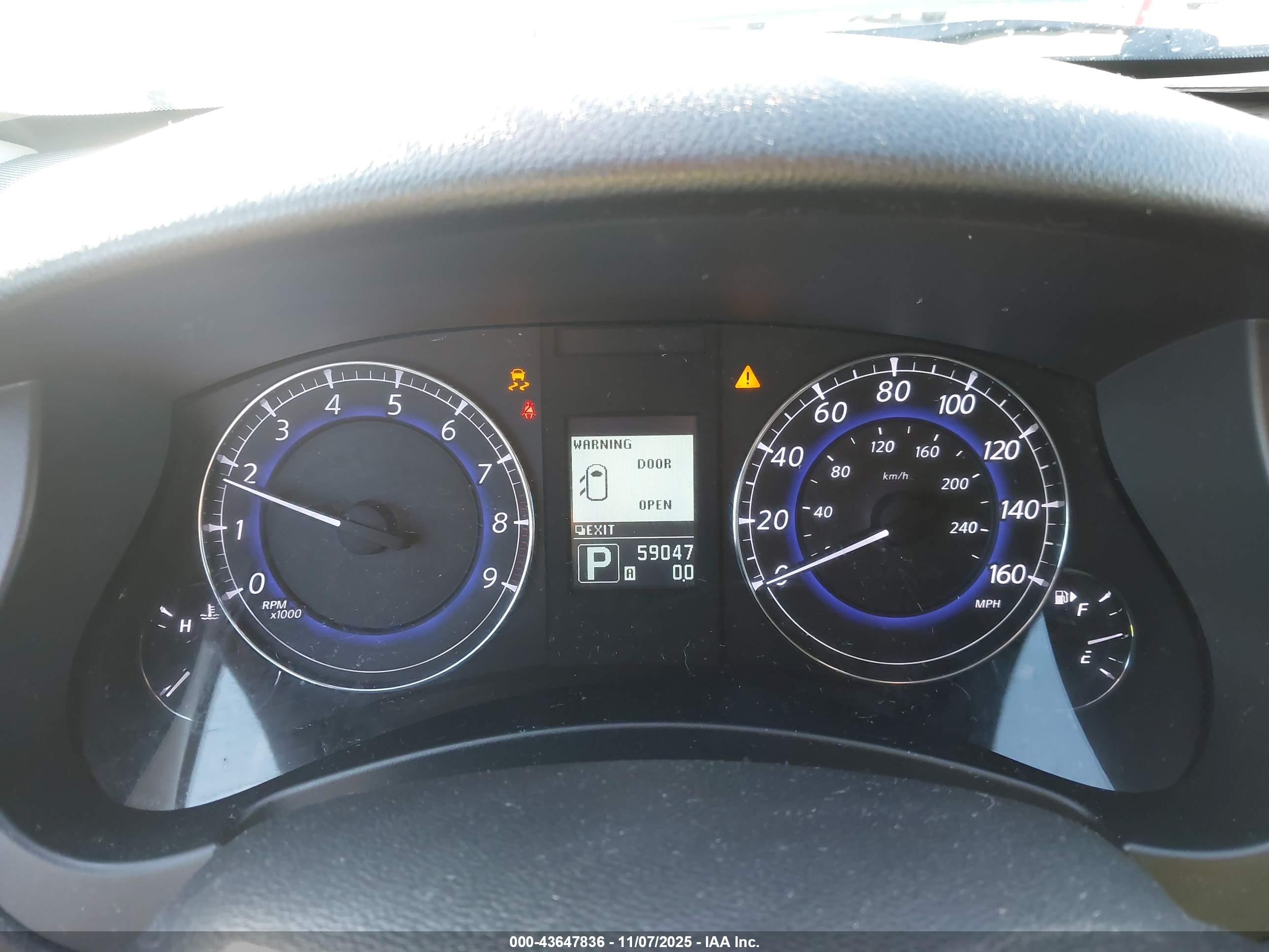 INFINITI EX35 image 7