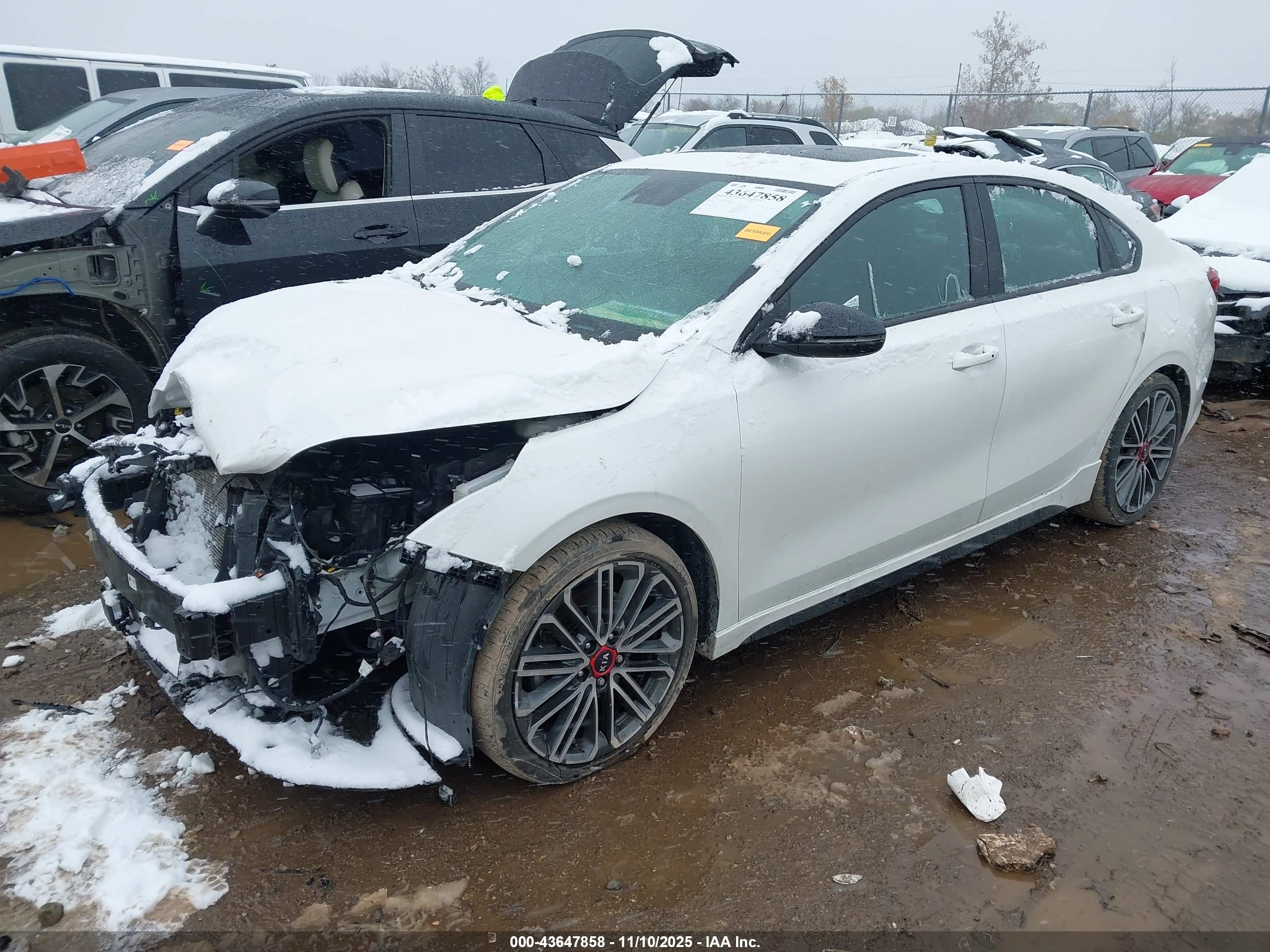 KIA FORTE image 2