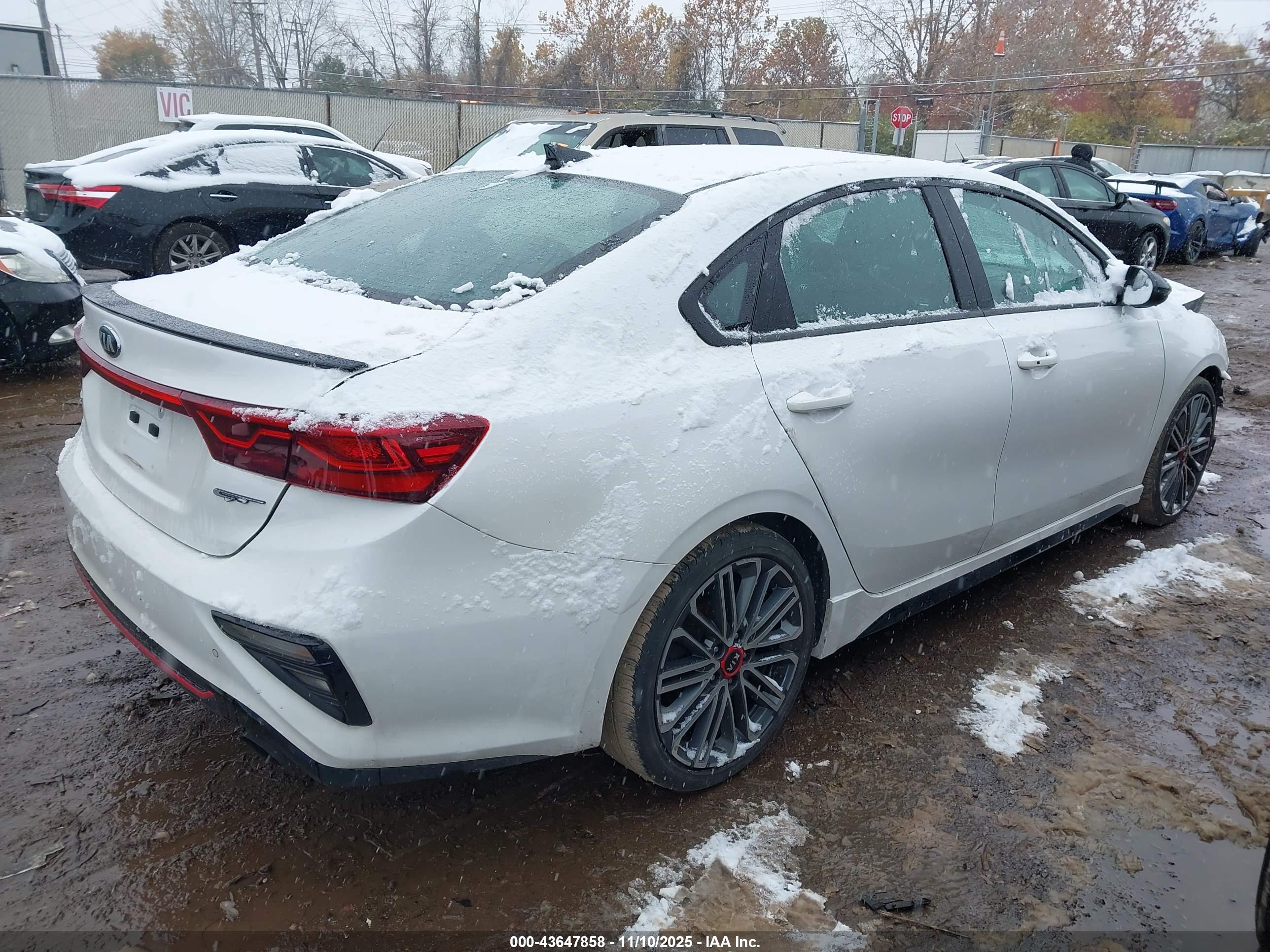 KIA FORTE image 4