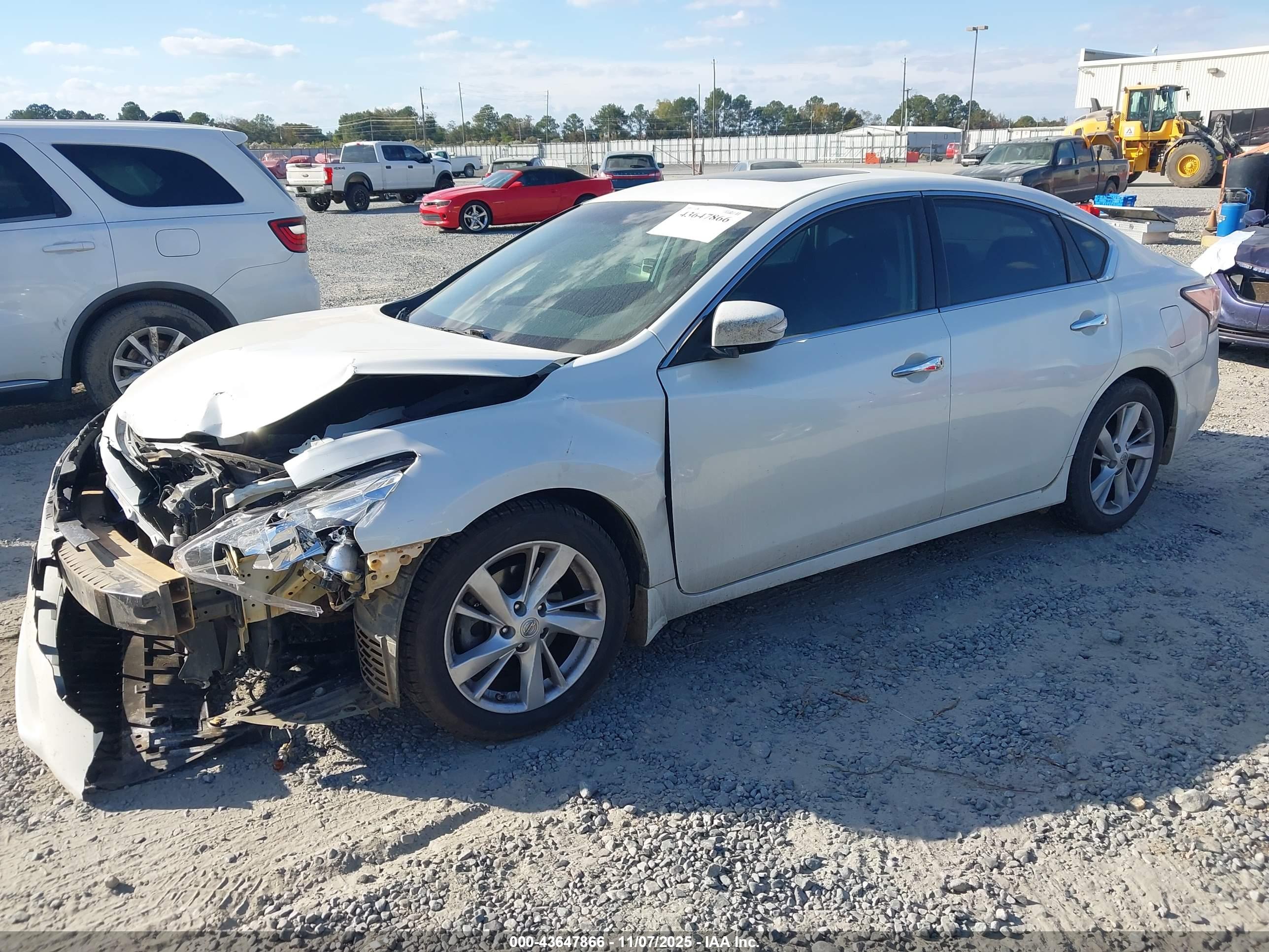 NISSAN ALTIMA image 2