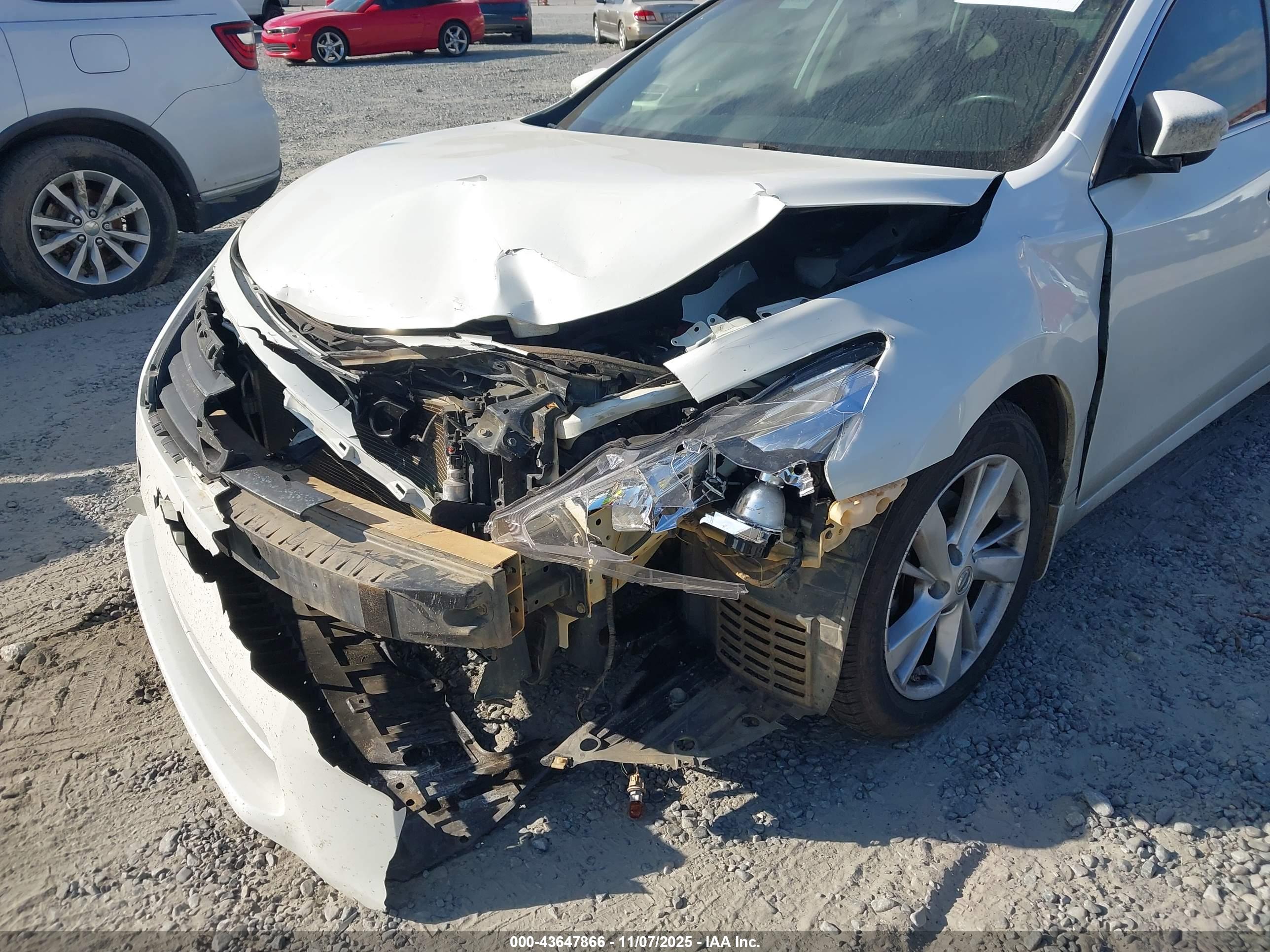 NISSAN ALTIMA image 6