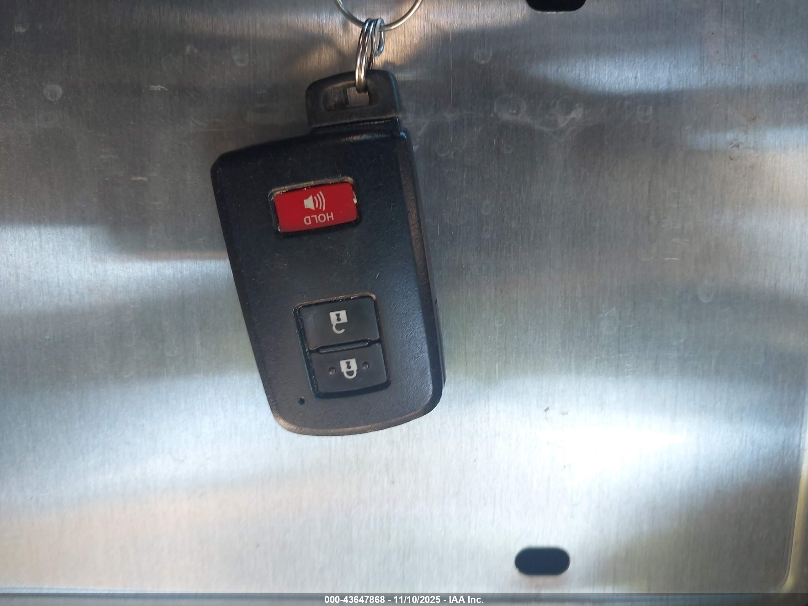 TOYOTA TACOMA image 11