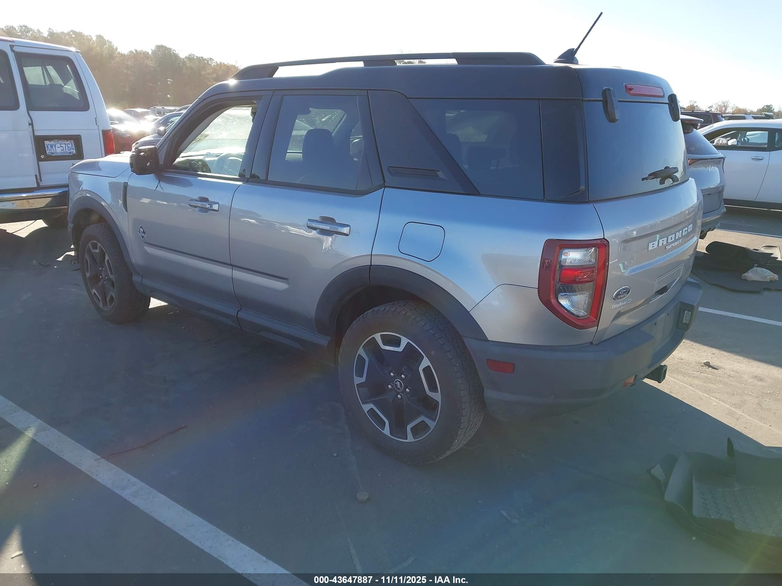 FORD BRONCO image 3