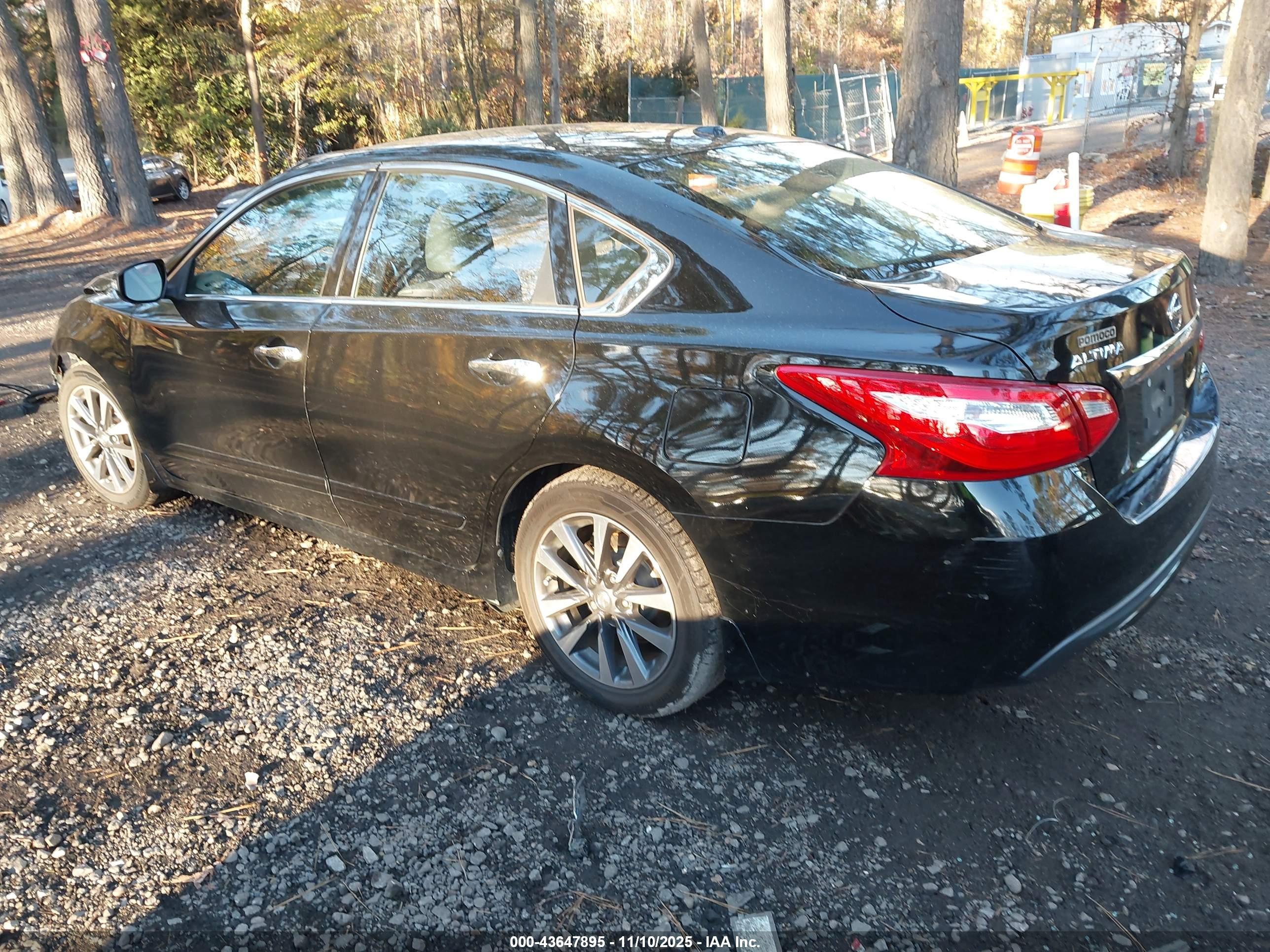 NISSAN ALTIMA image 3
