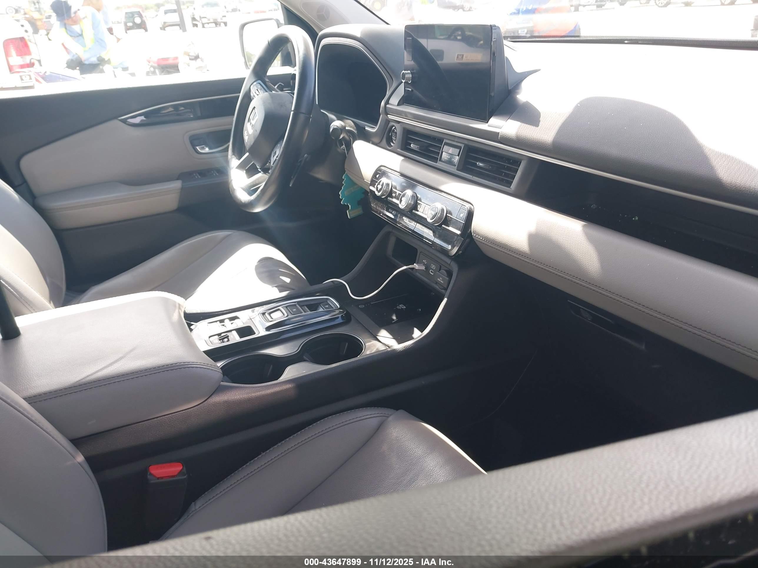 HONDA PILOT image 5