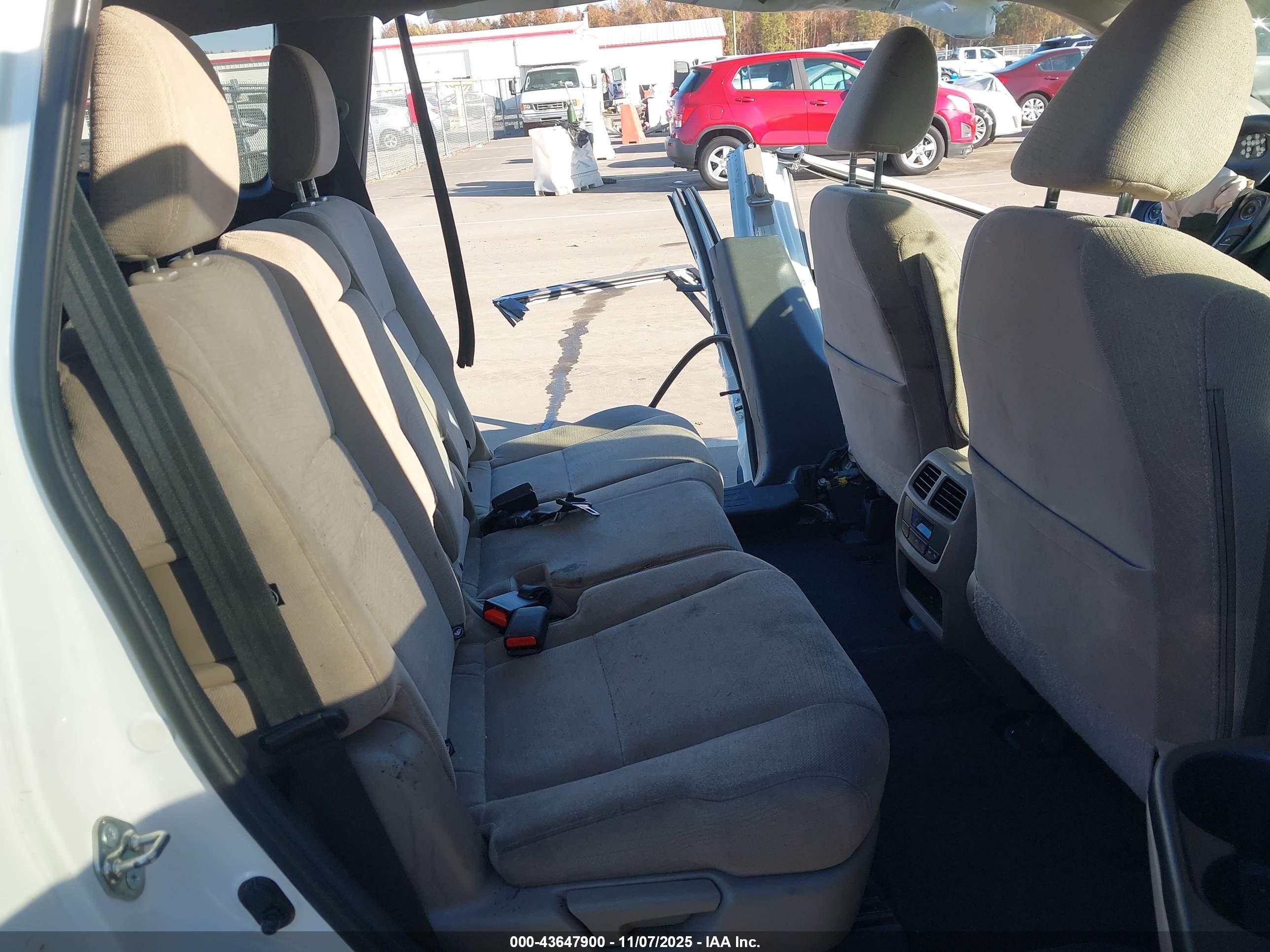 HONDA PILOT image 8