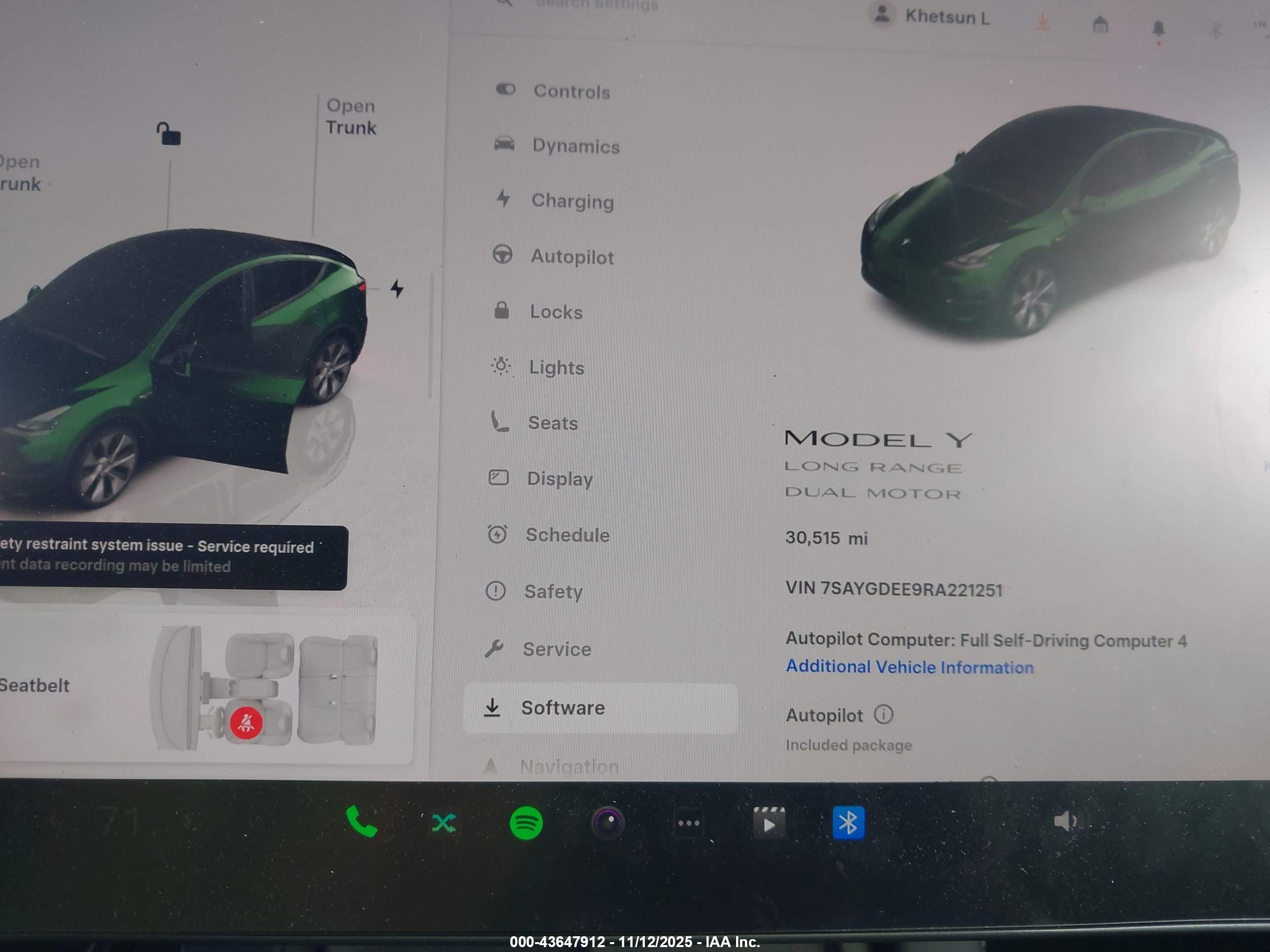 TESLA MODEL image 7