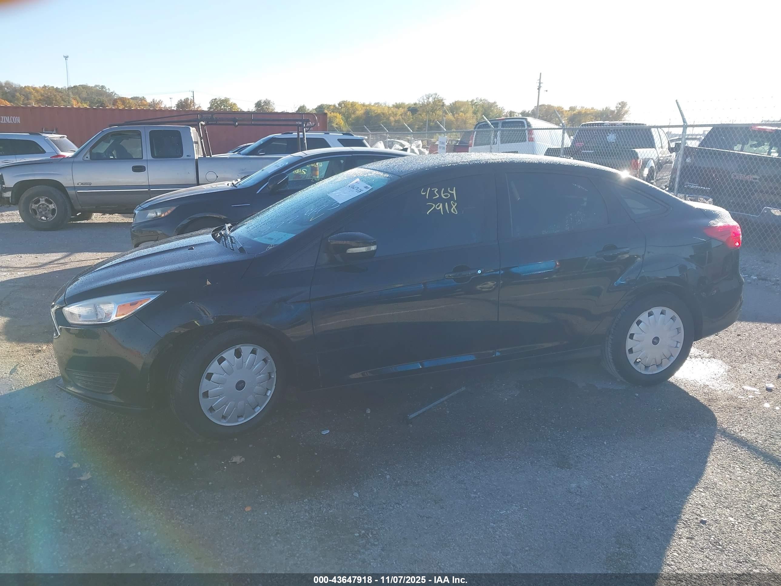 FORD FOCUS image 6