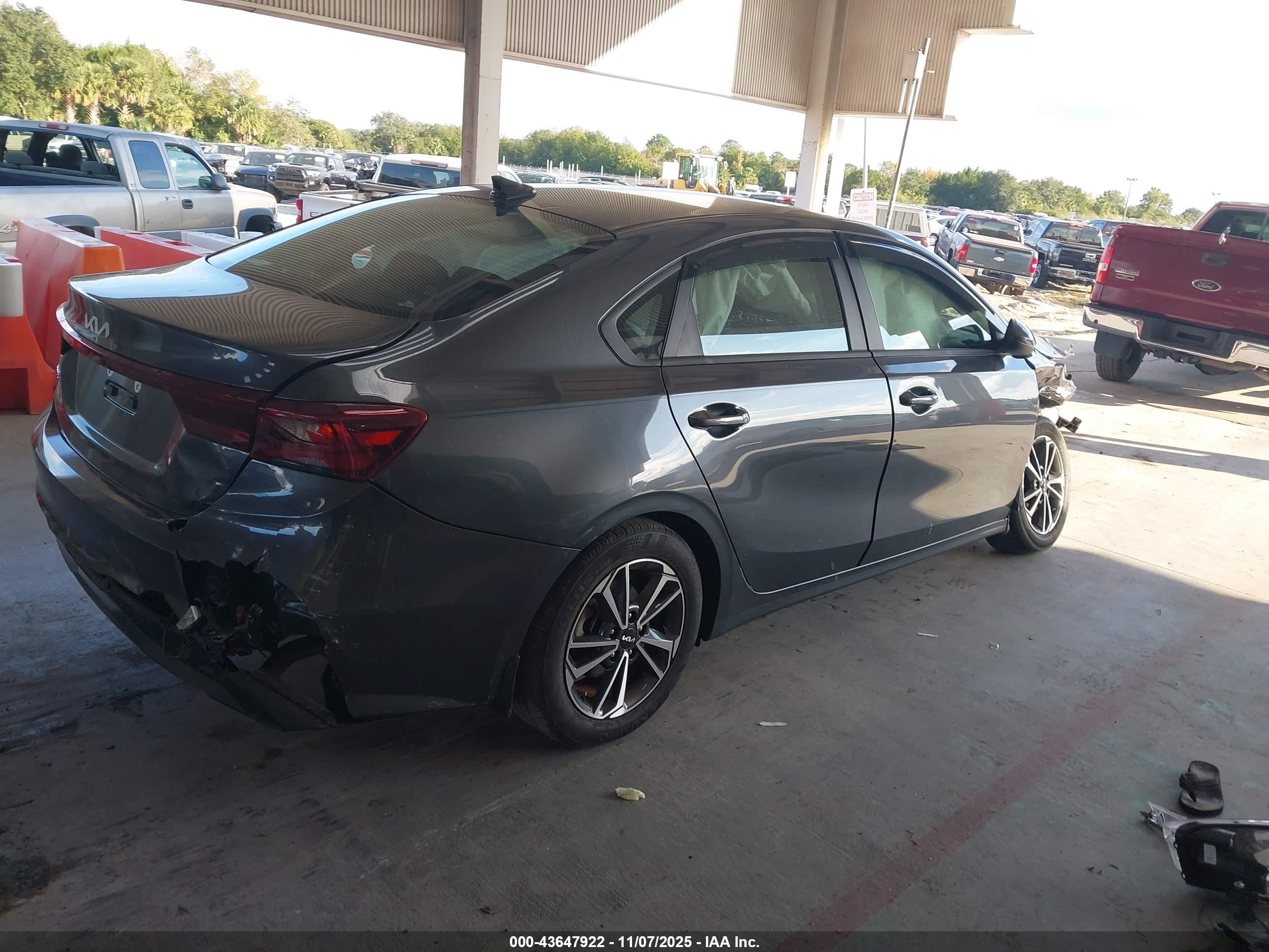 KIA FORTE image 4