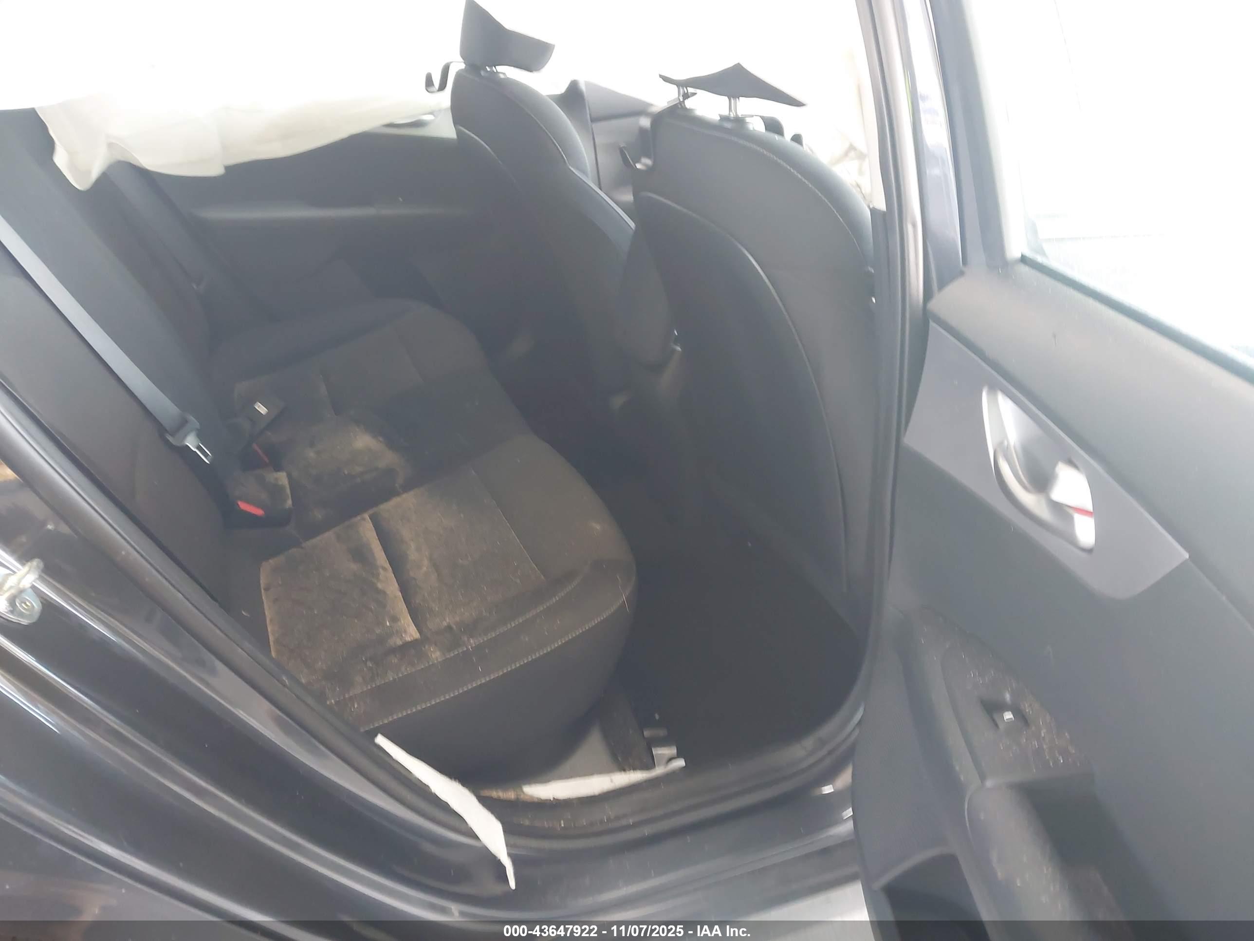 KIA FORTE image 8