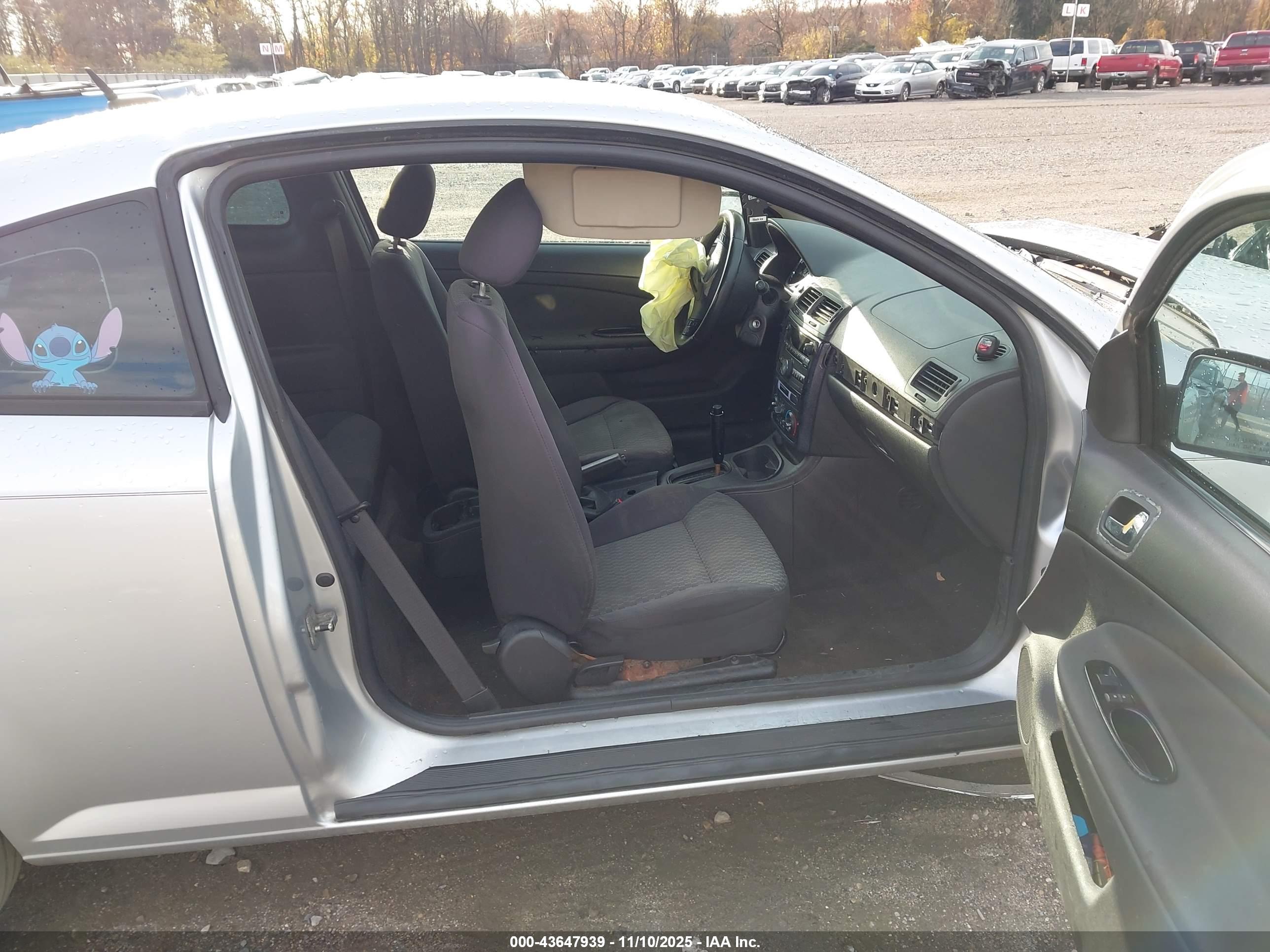 CHEVROLET COBALT image 5
