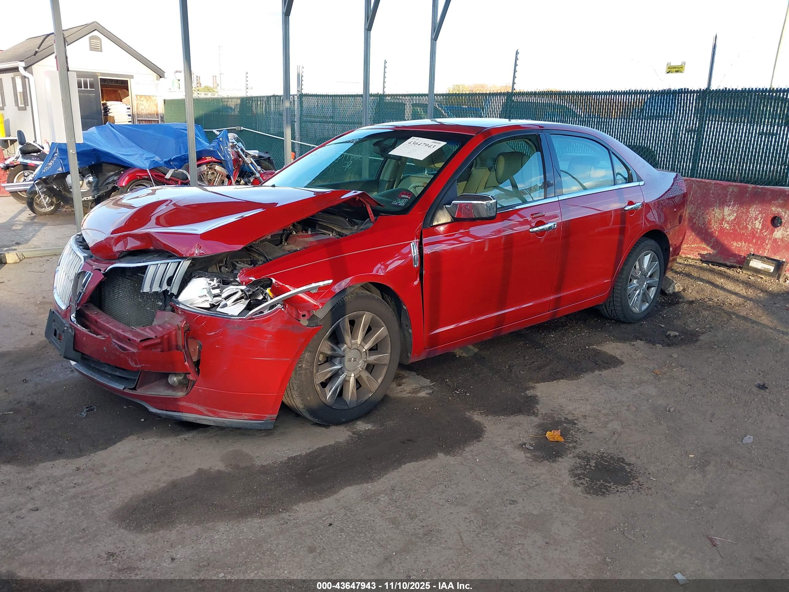 LINCOLN MKZ image 2