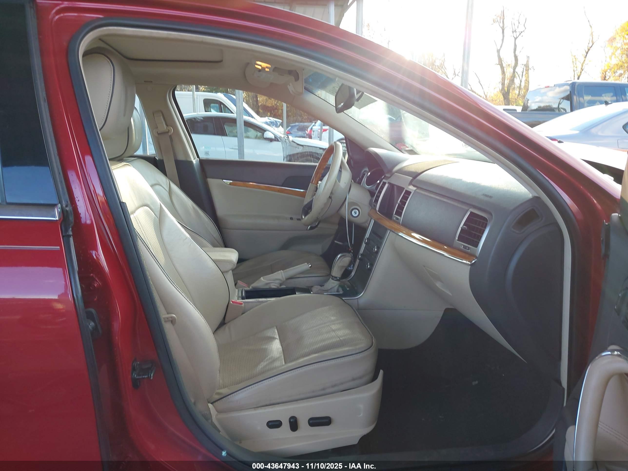 LINCOLN MKZ image 5