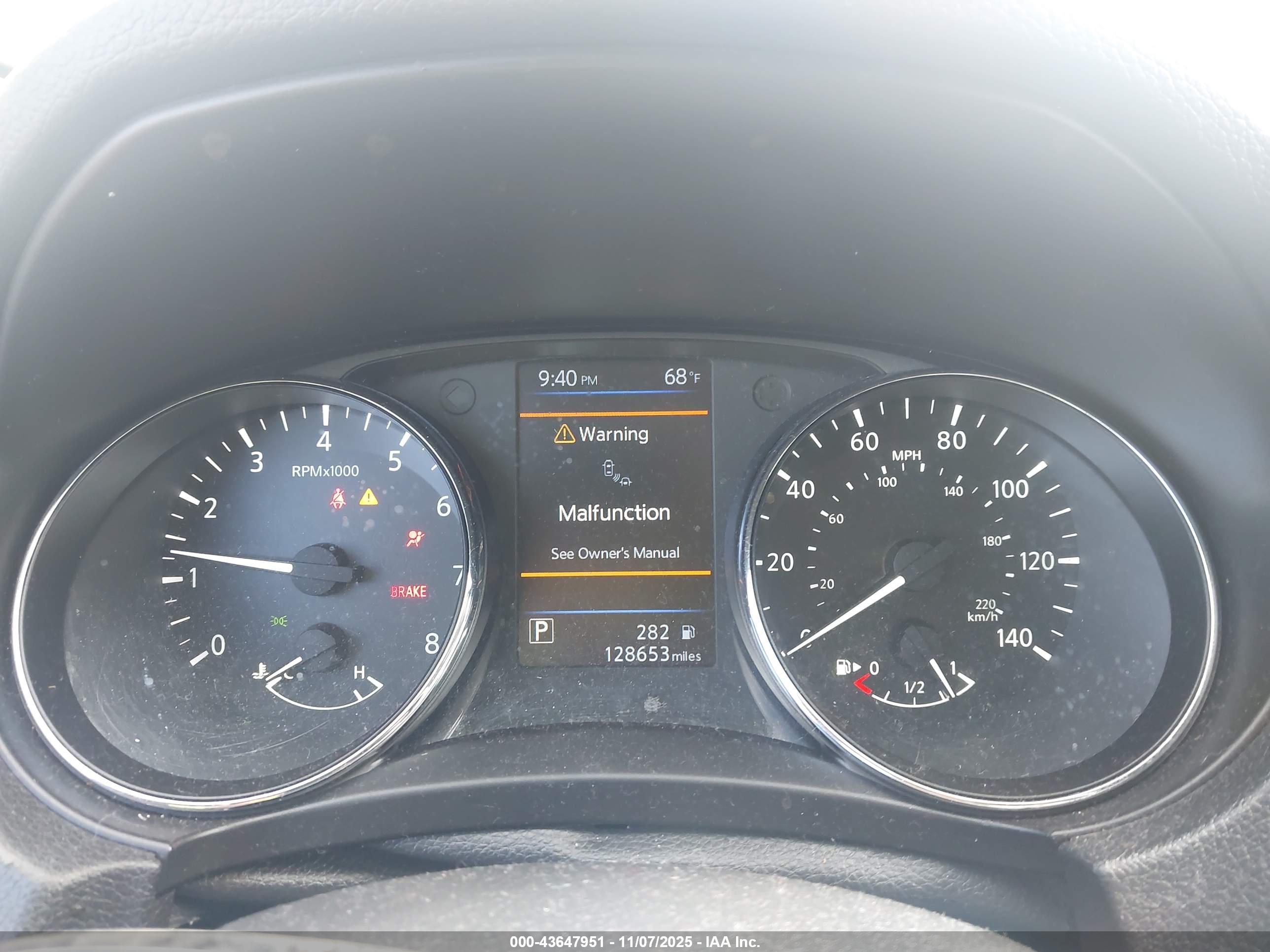 NISSAN ROGUE image 7