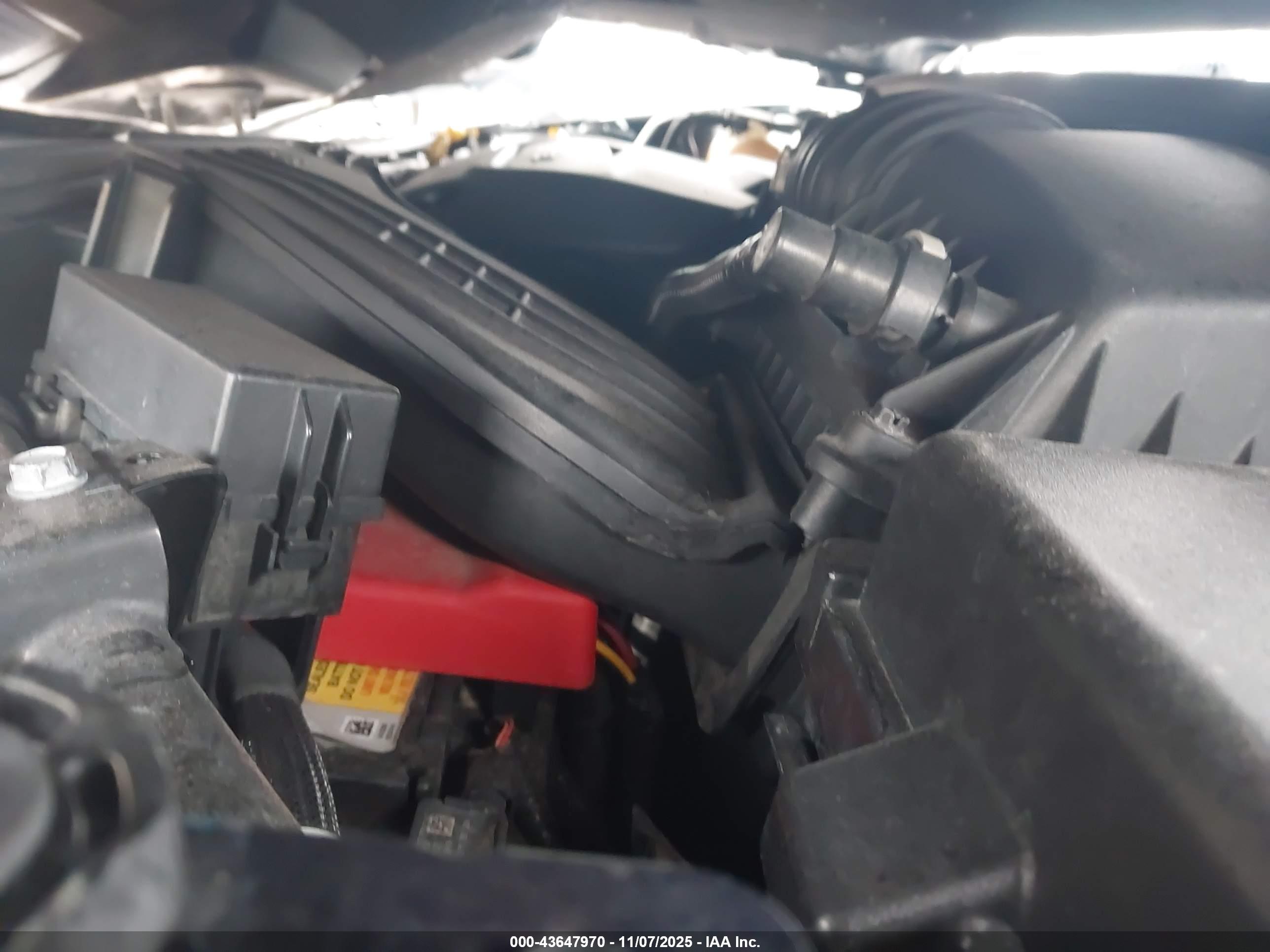 CHRYSLER PACIFICA image 10
