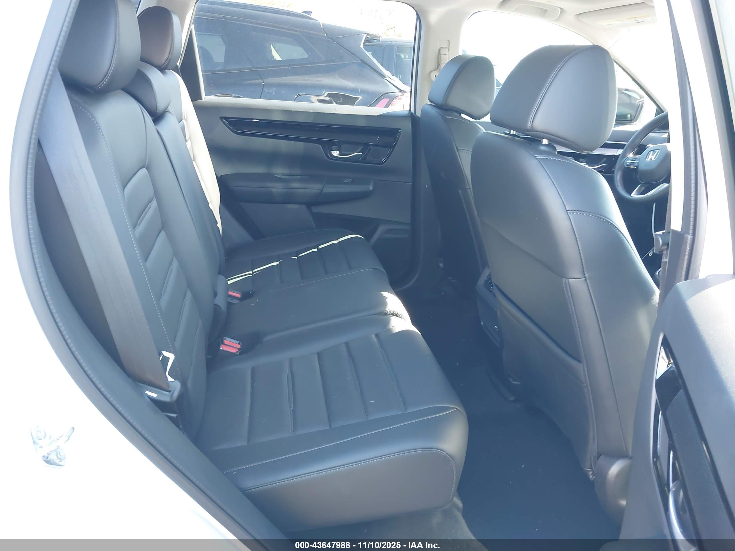HONDA CR-V image 8