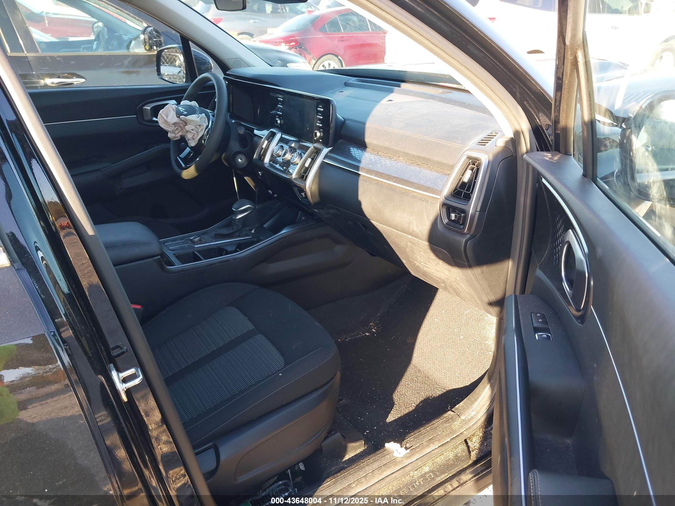 KIA SORENTO image 5