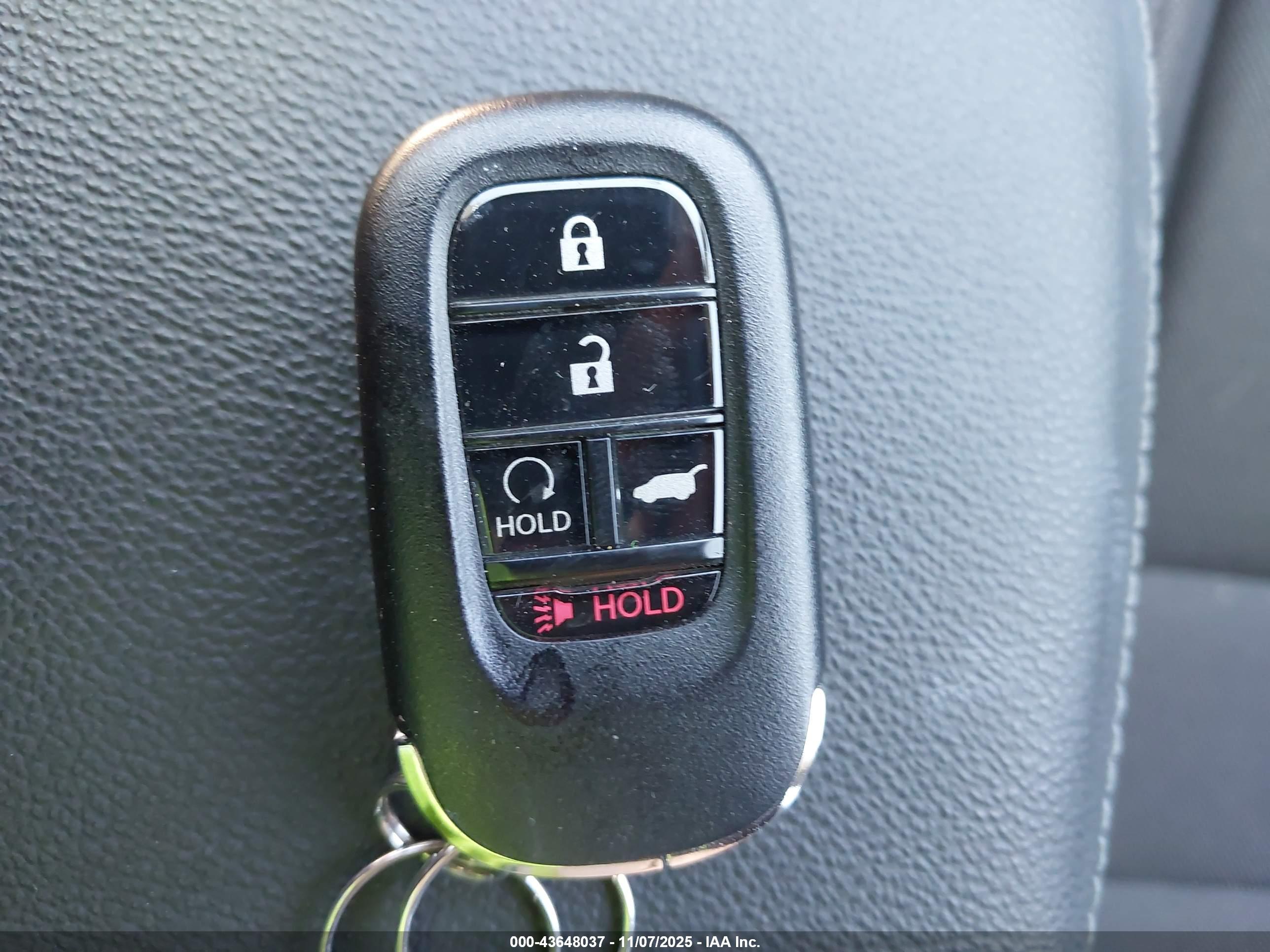 HONDA CR-V image 11