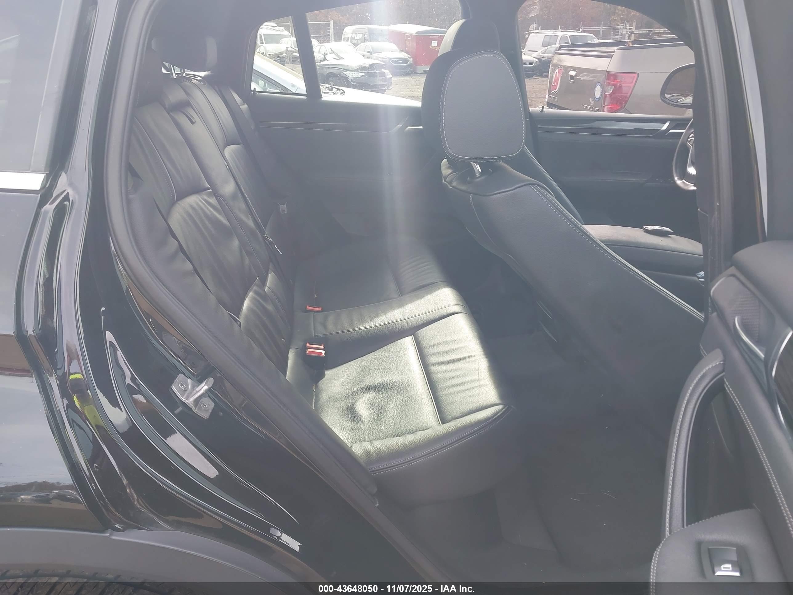 BMW X4 image 8