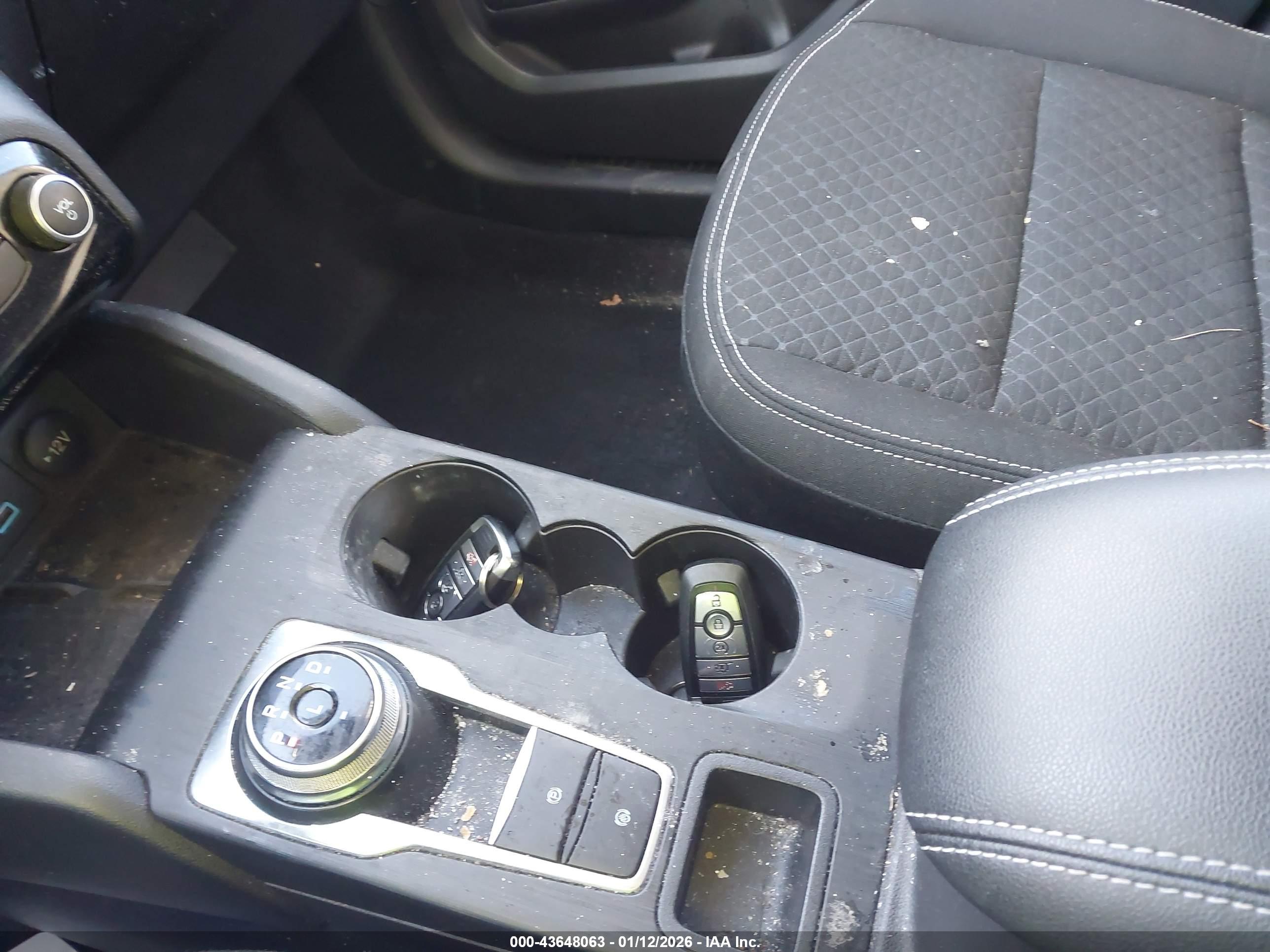 FORD ESCAPE image 11