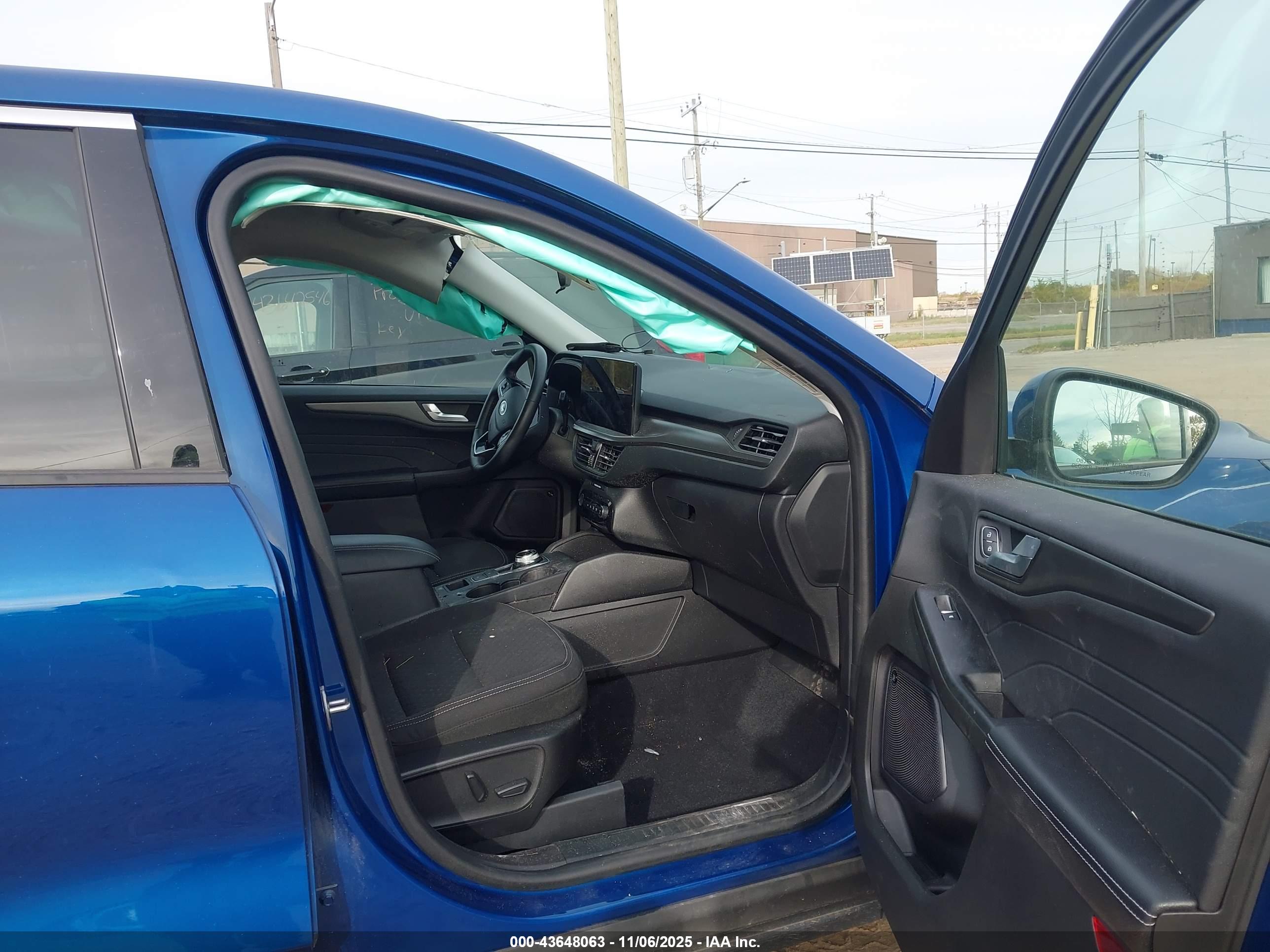 FORD ESCAPE image 5