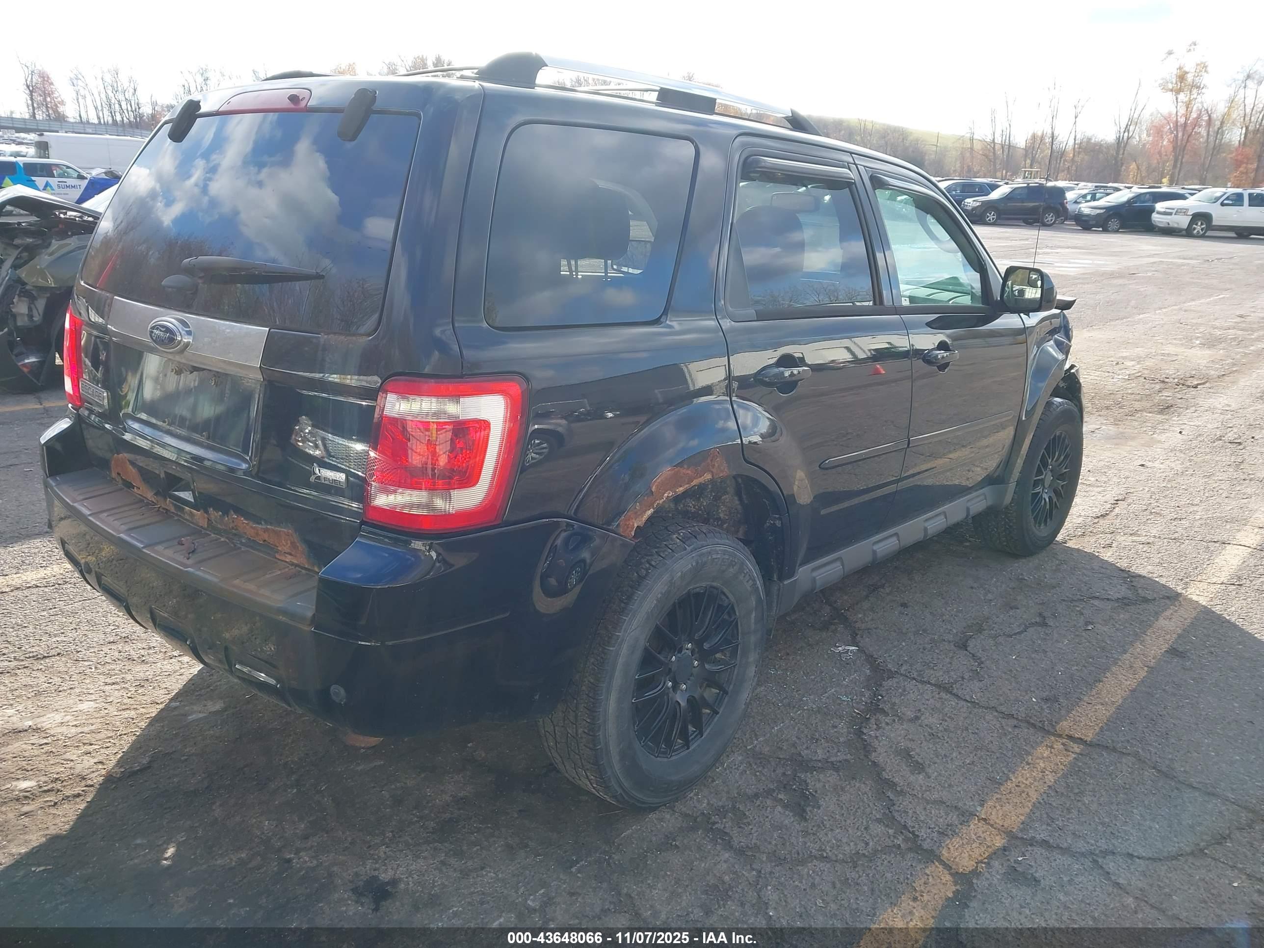 FORD ESCAPE image 4