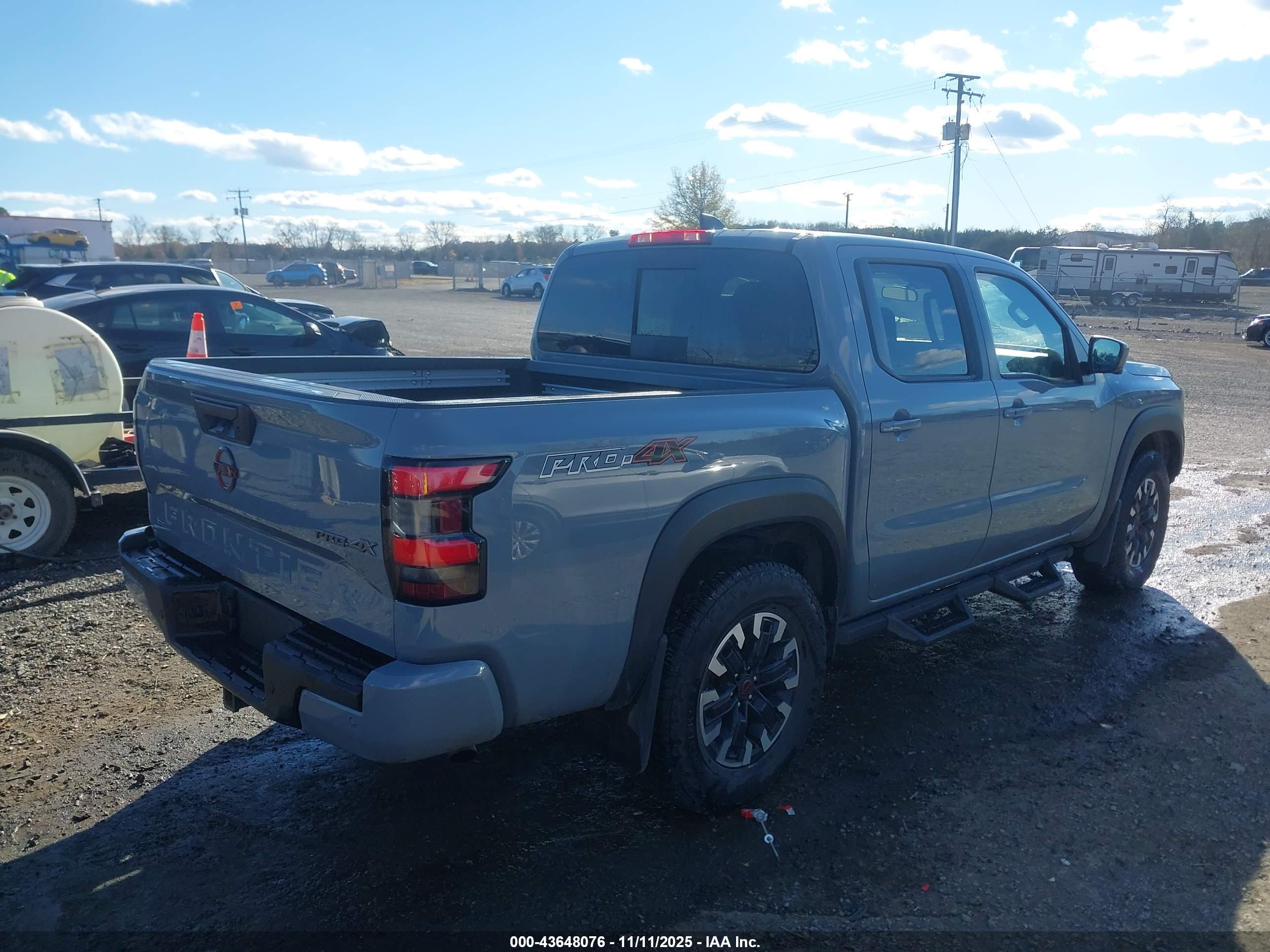 NISSAN FRONTIER image 4
