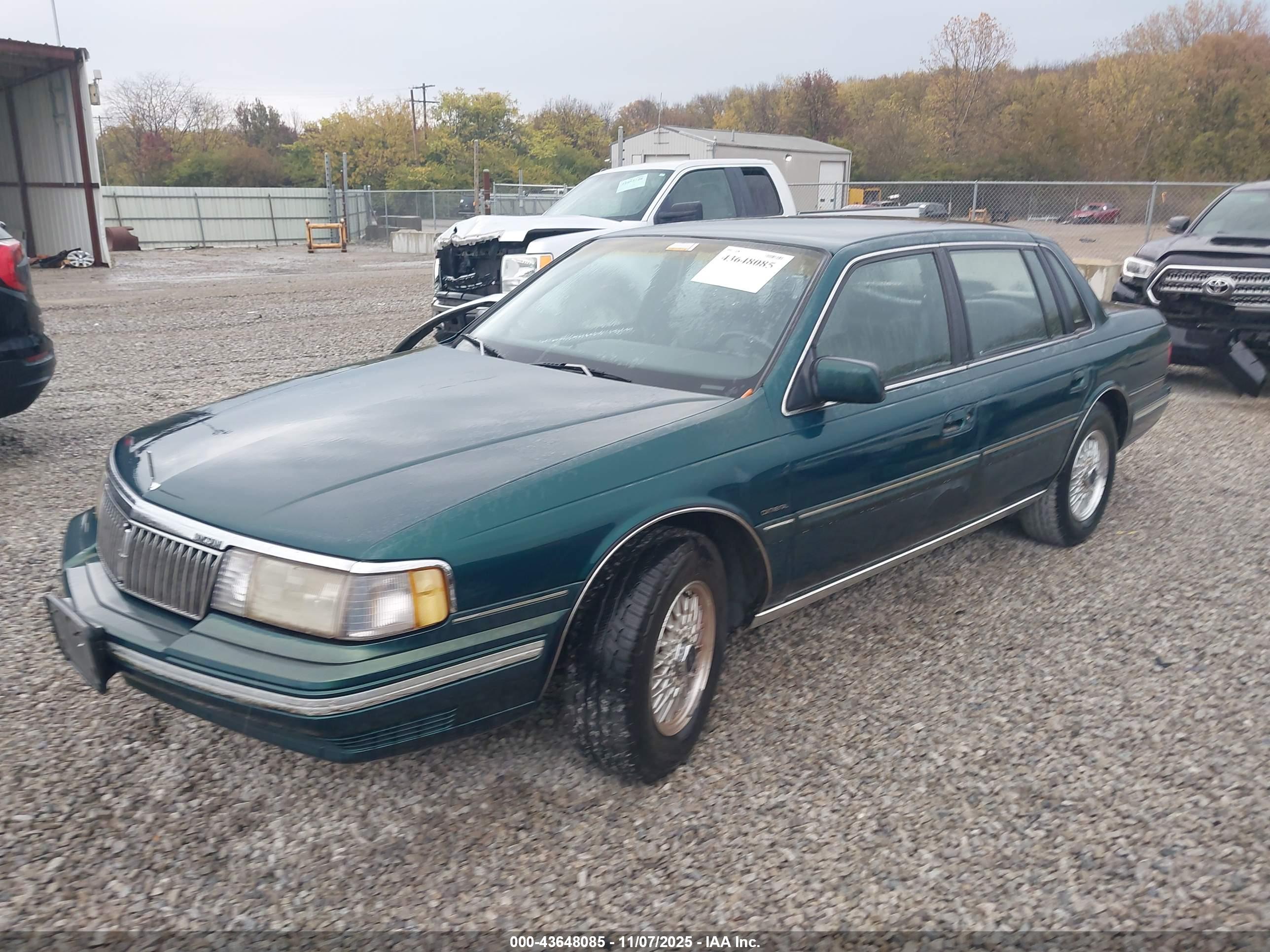 LINCOLN CONTINENTAL image 2
