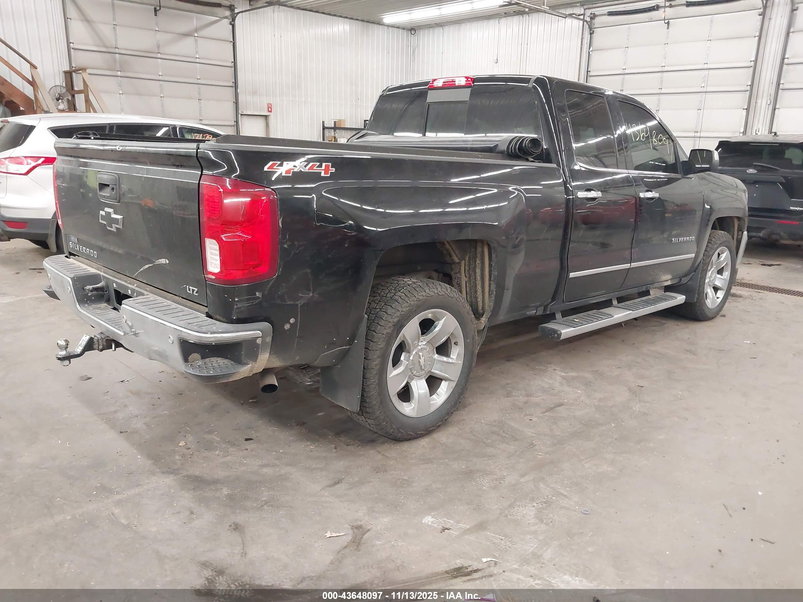 CHEVROLET SILVERADO image 4