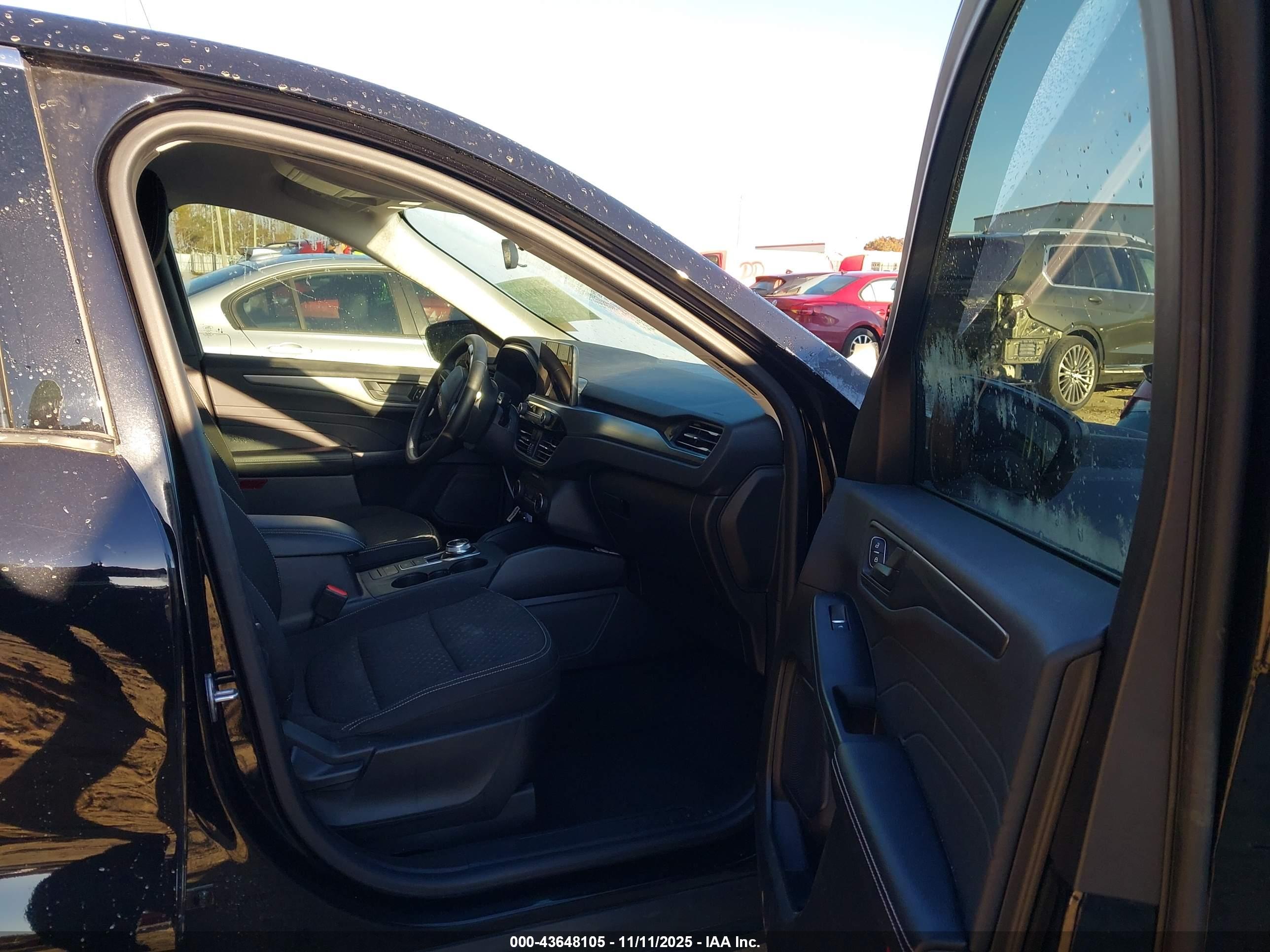 FORD ESCAPE image 5