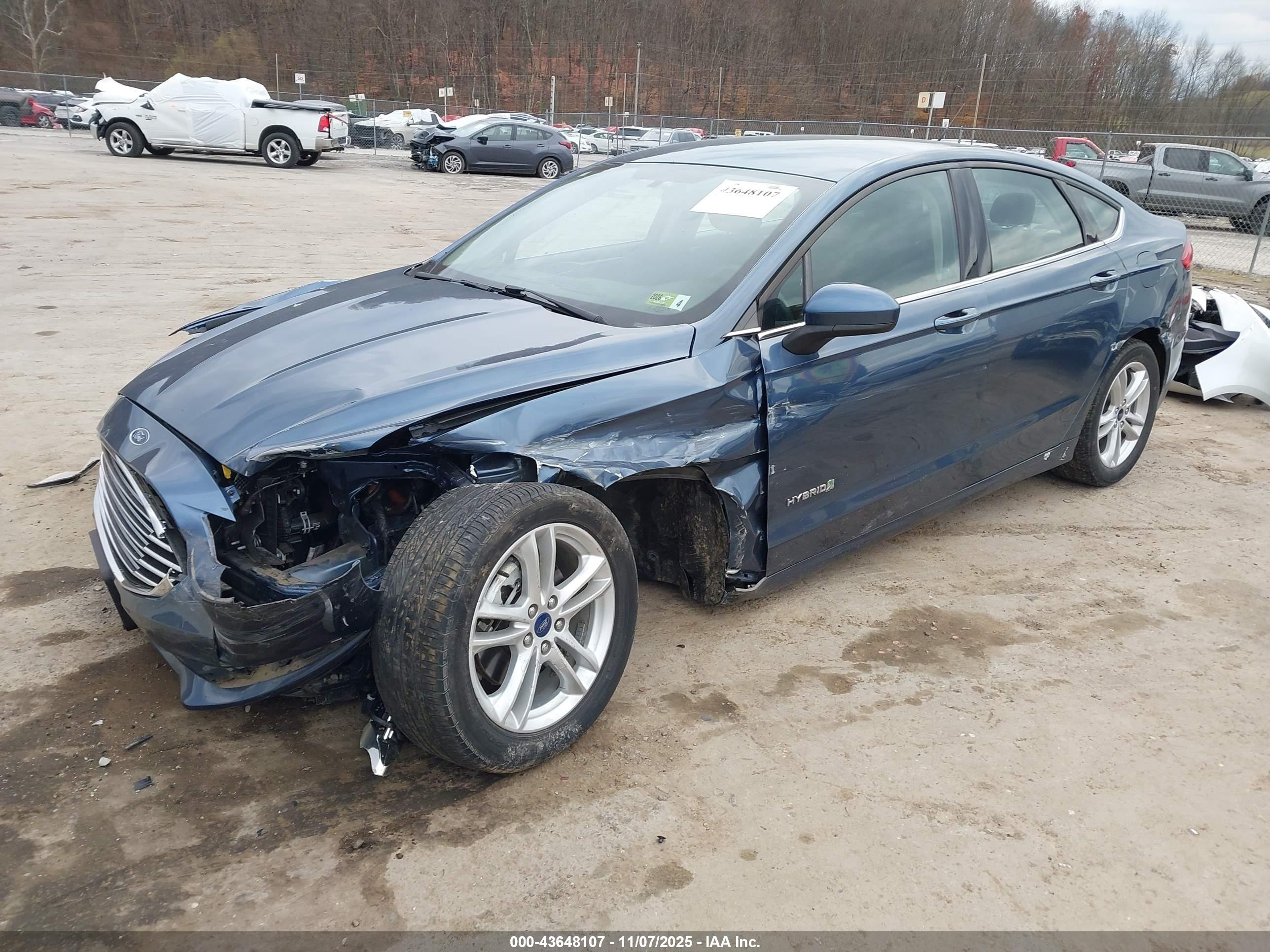 FORD FUSION image 2