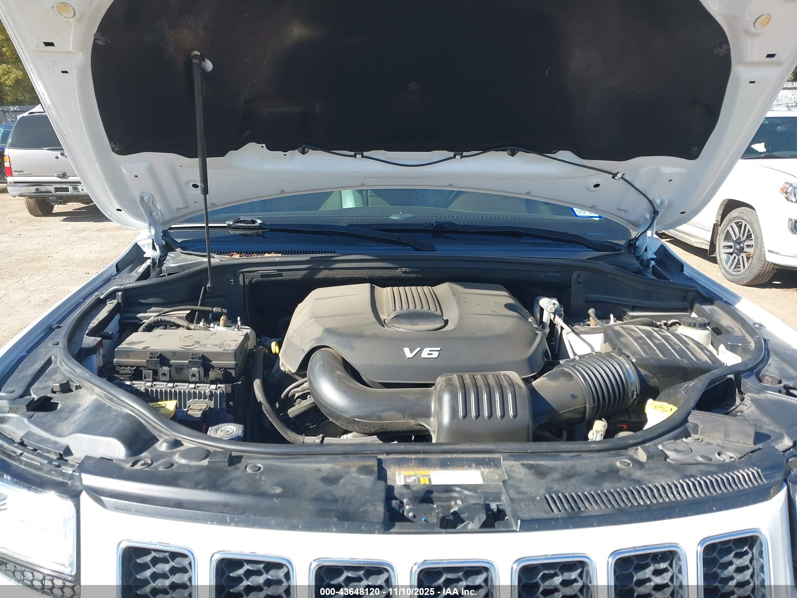 JEEP GRAND image 10