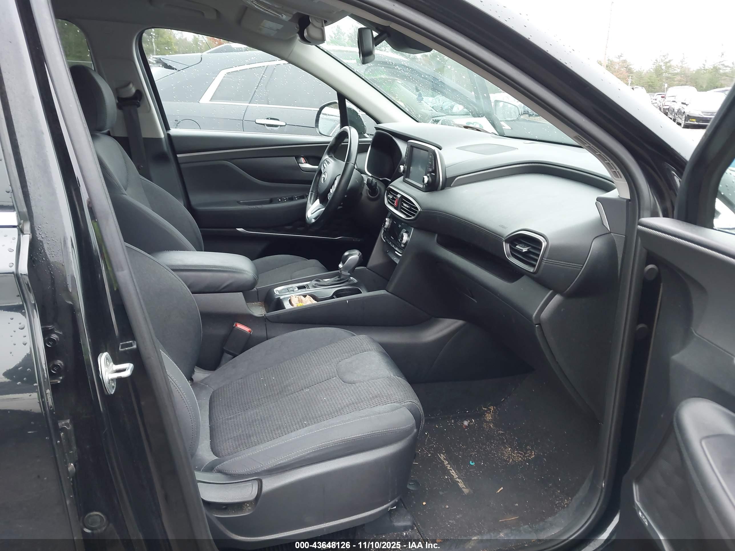 HYUNDAI SANTA image 5