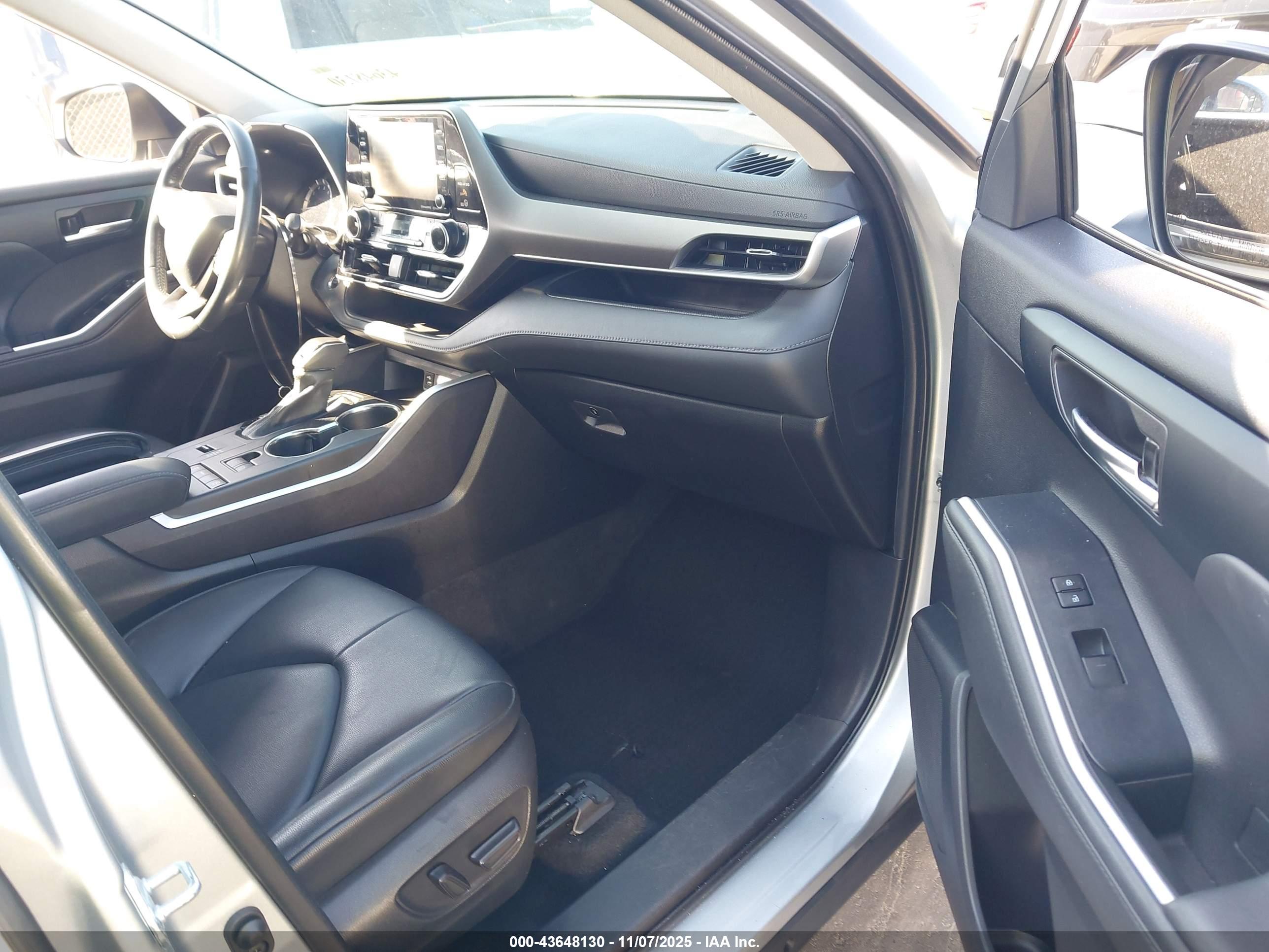 TOYOTA HIGHLANDER image 5